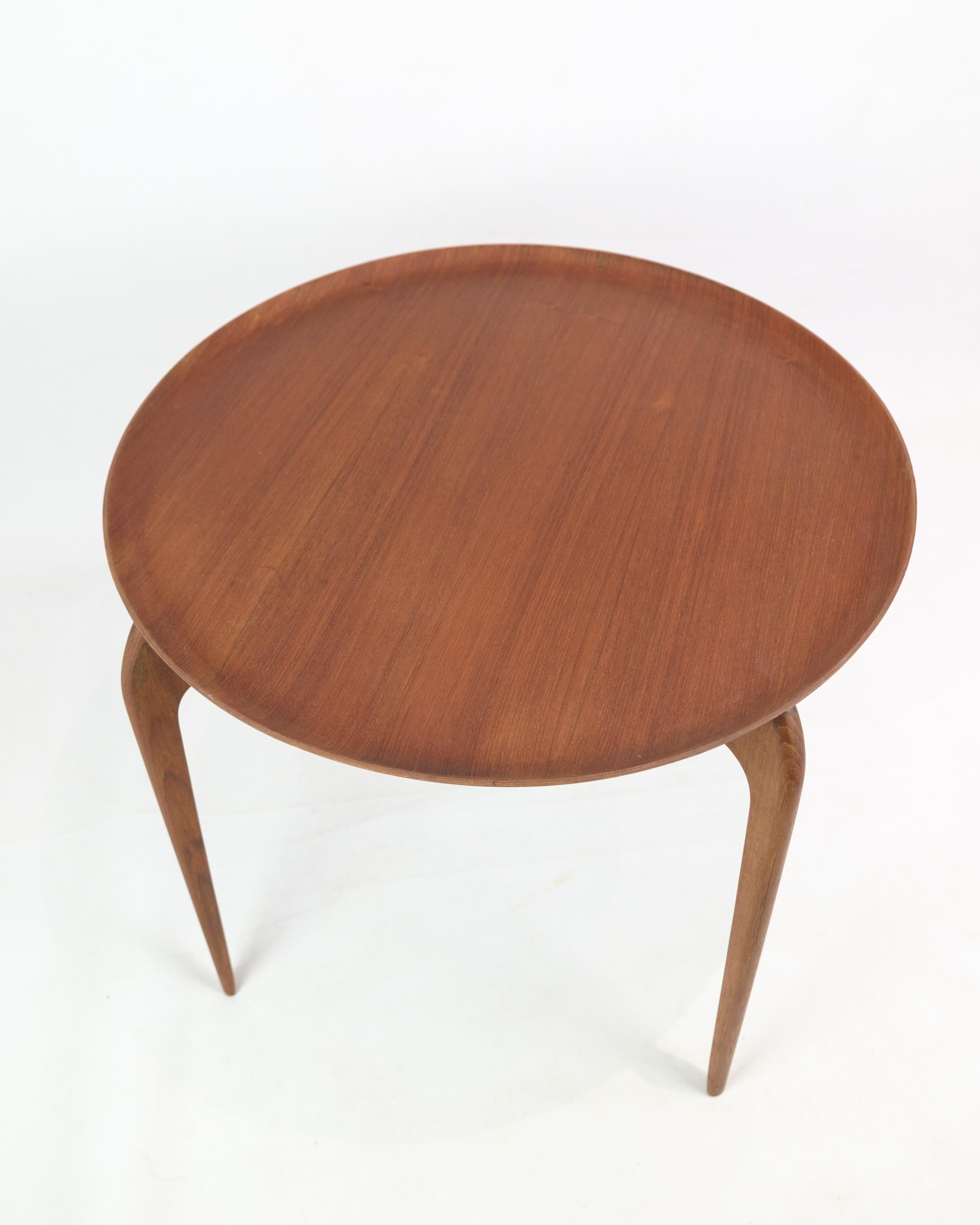 Danish Side table In teak, Svend Willumsen & H Engholm, By Fritz Hansen From 1950s For Sale