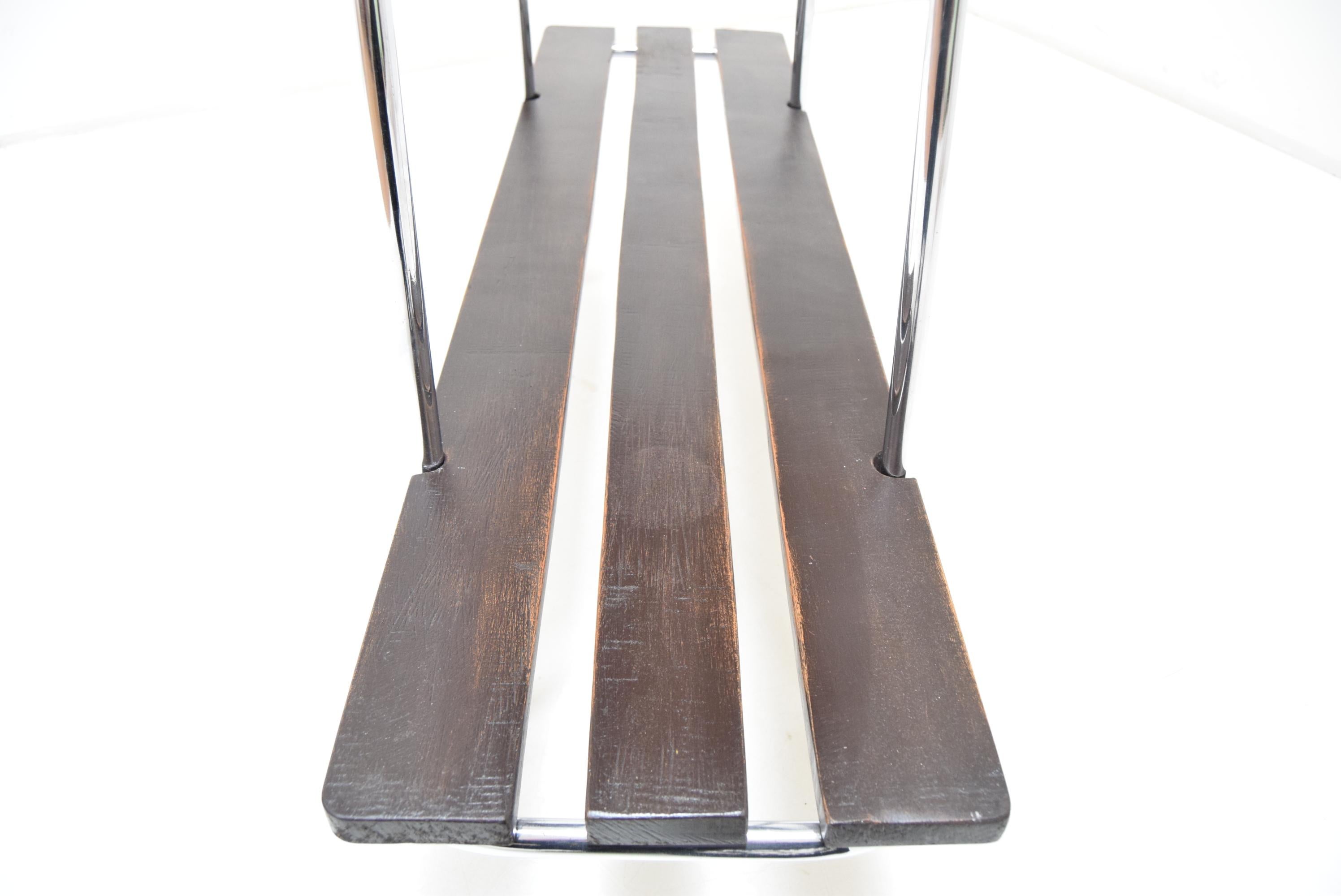 Table d'appoint au Moyen du Siècle, 1970 Bon état - En vente à Praha, CZ