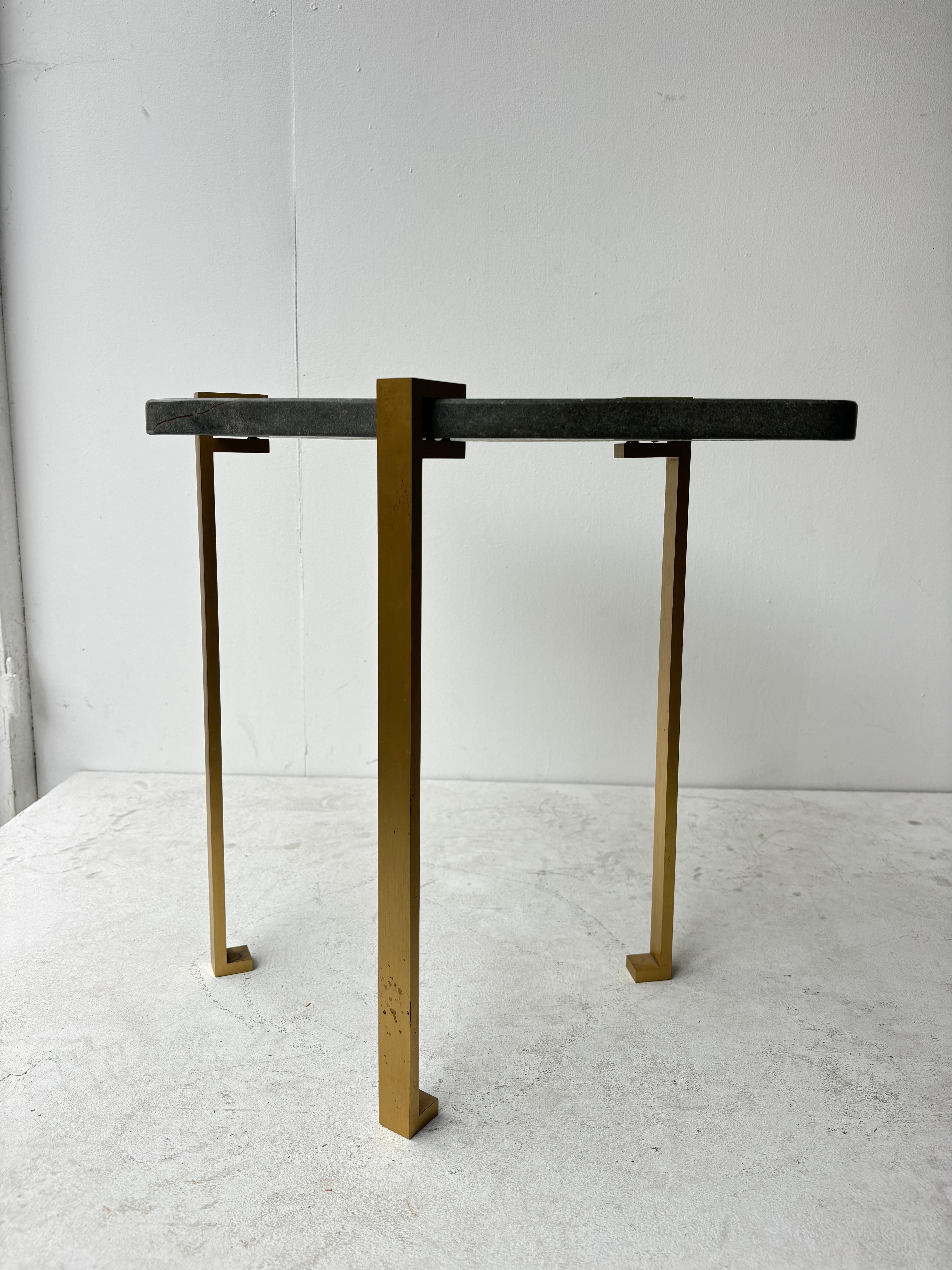 Beistelltisch nach dem Geschmack von Marc Du Plantier im Angebot 5