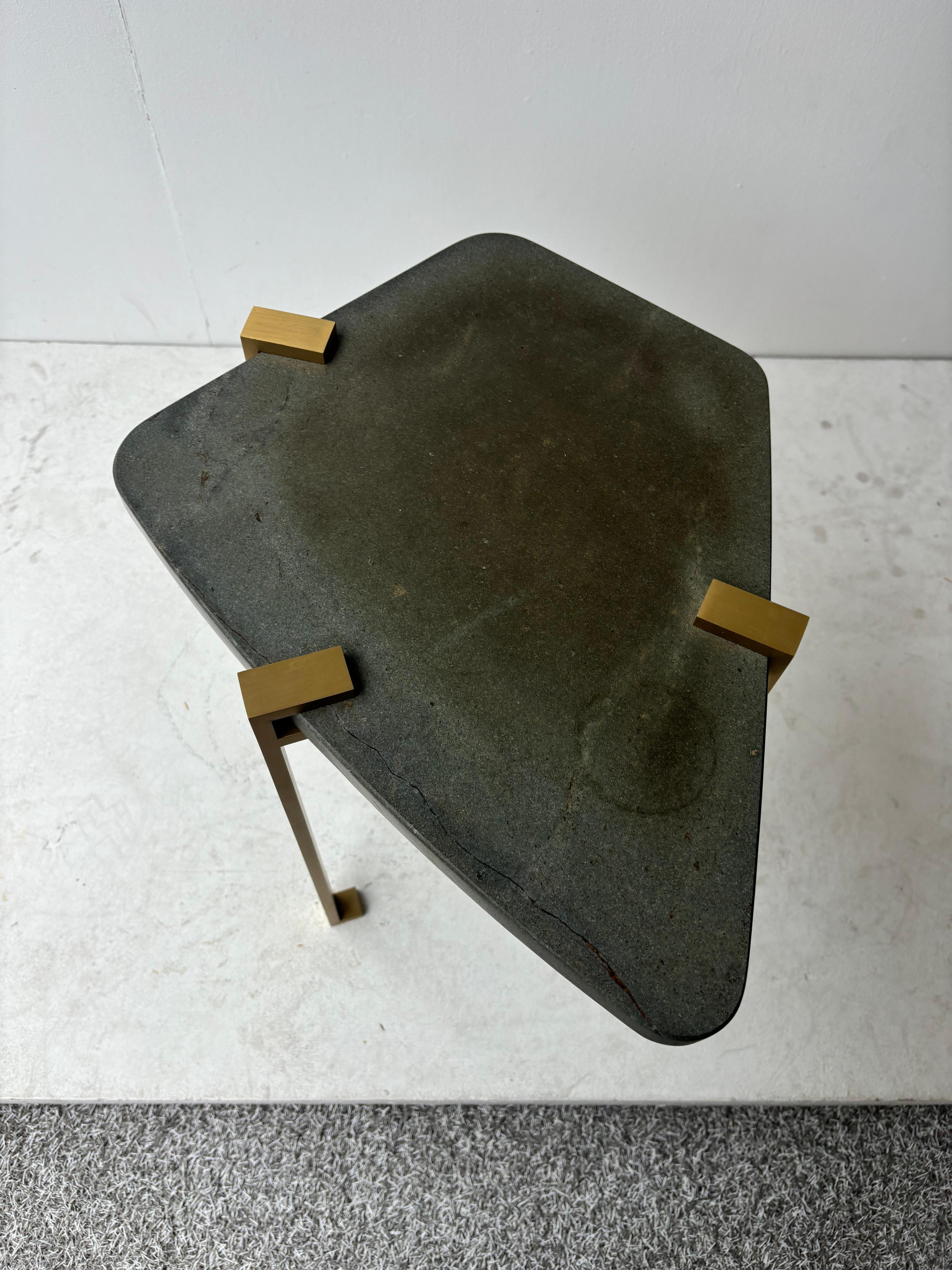 Beistelltisch nach dem Geschmack von Marc Du Plantier im Angebot 9