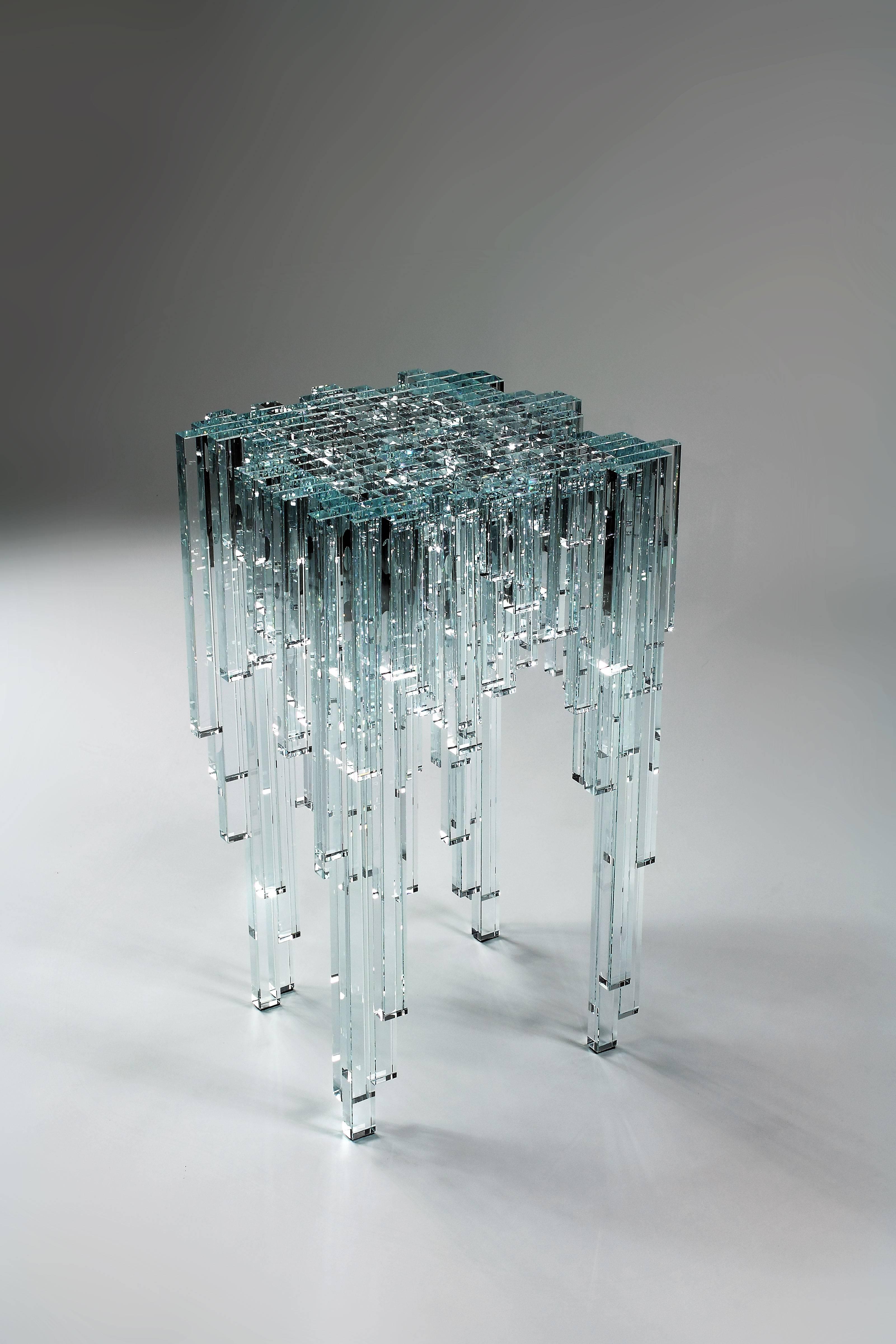 Moderne Table d'appoint carrée design de collection en cristal et verre, faite à la main, Italie en vente