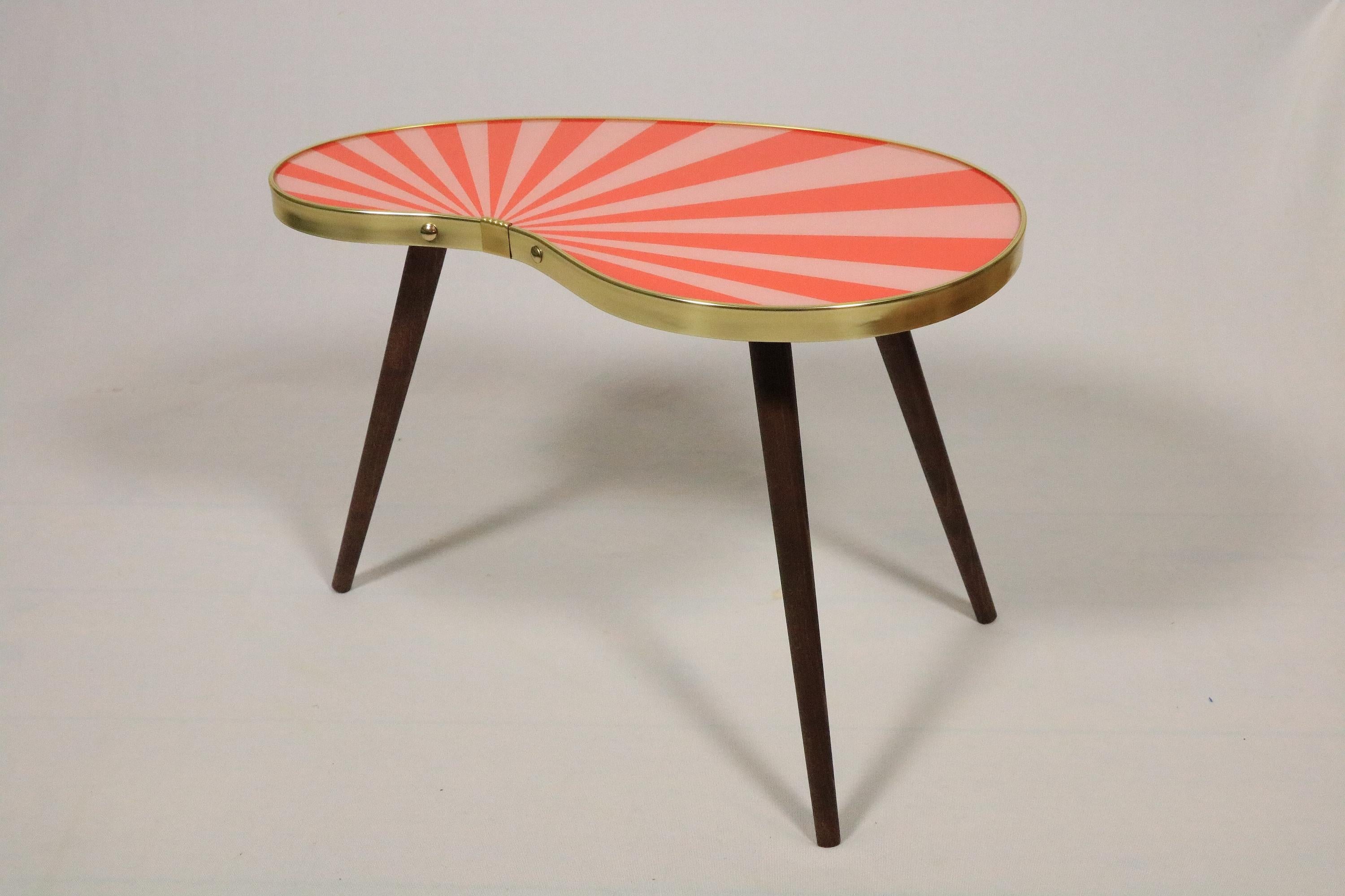 Contemporary Side Table, Kidney Shaped, Red-Pink Stripes, Three Elegant Legs, 50s Style  For Sale