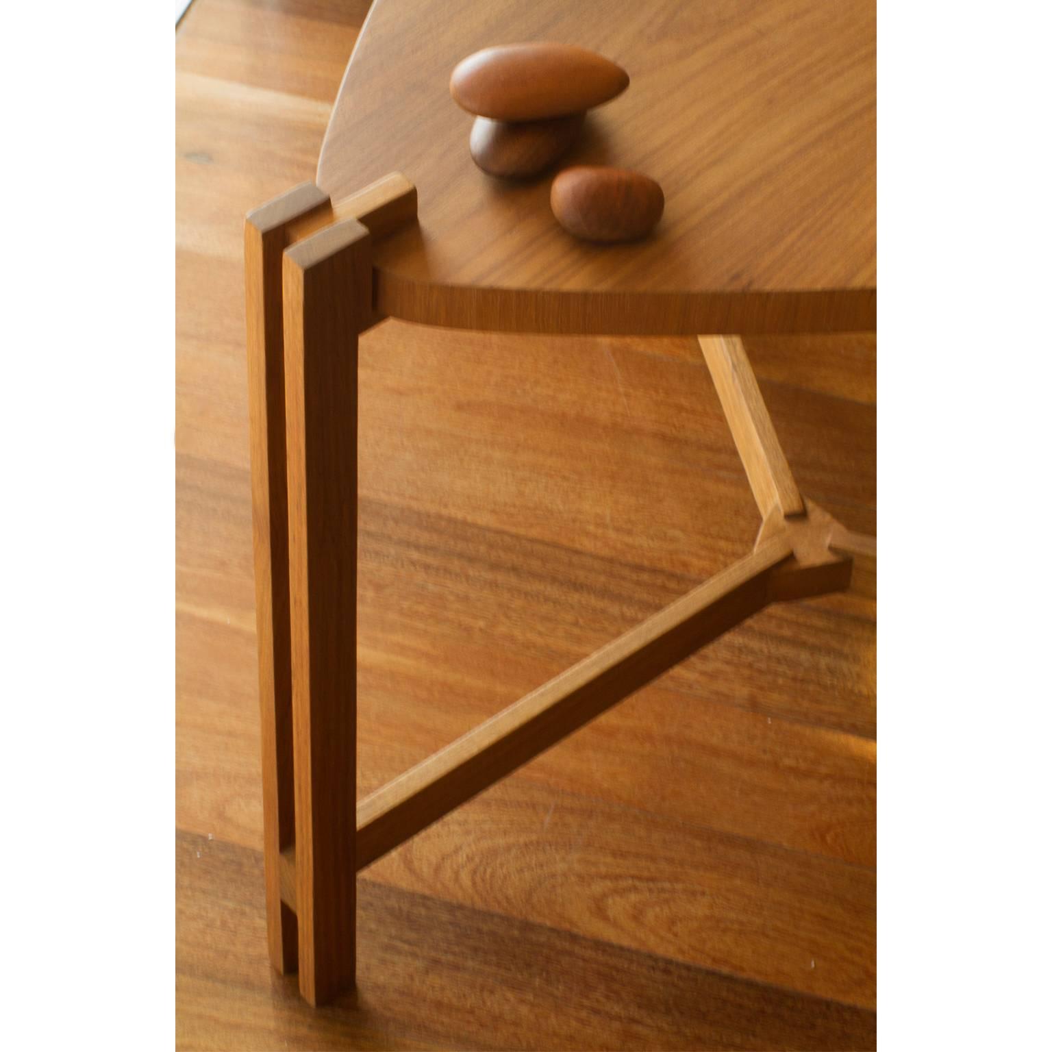 Modern Side Table Llac Made of Tropical Hardwood in Brazilian Contemporary Design For Sale