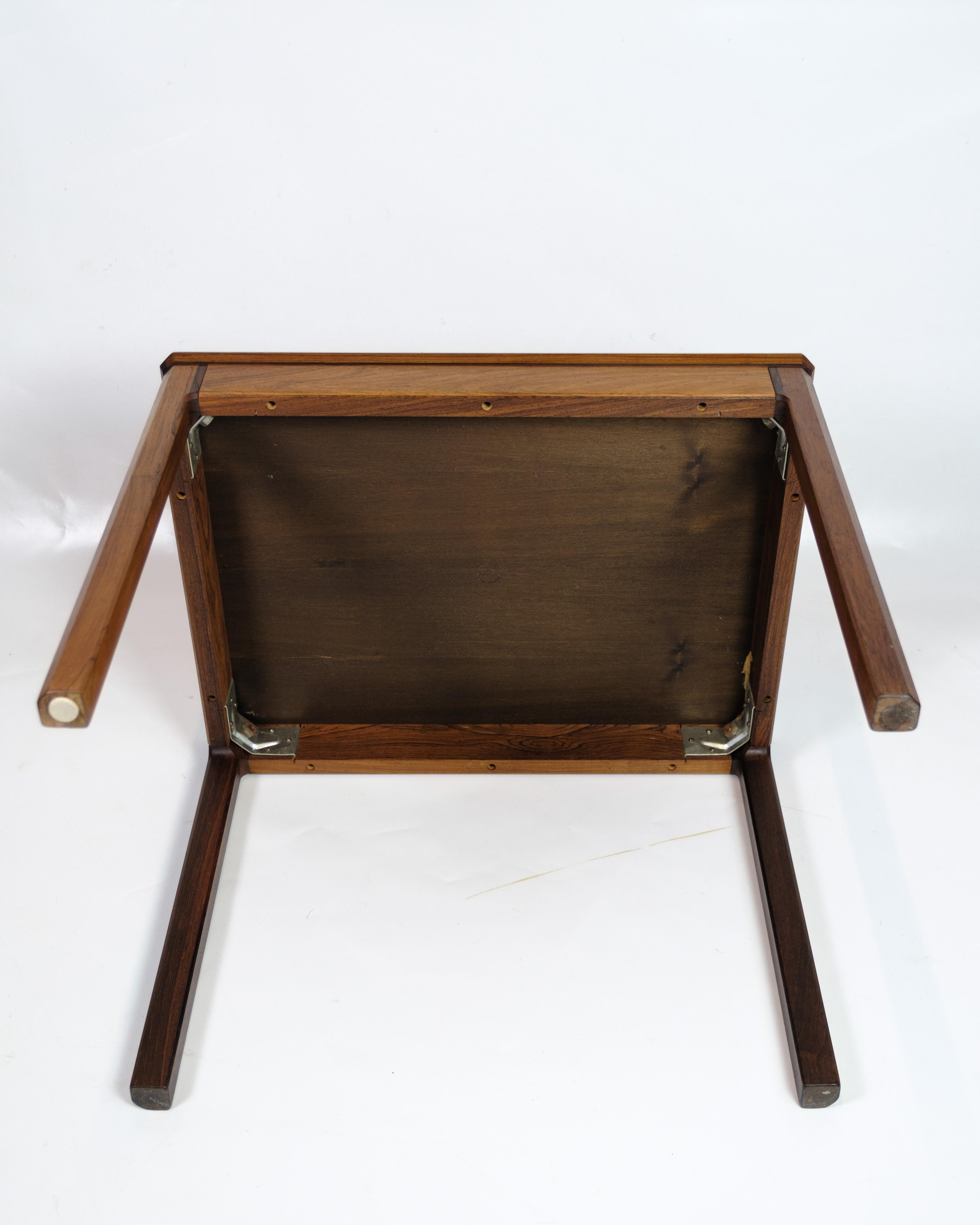Table d'appoint en bois de rose, design danois des années 1960 en vente 5
