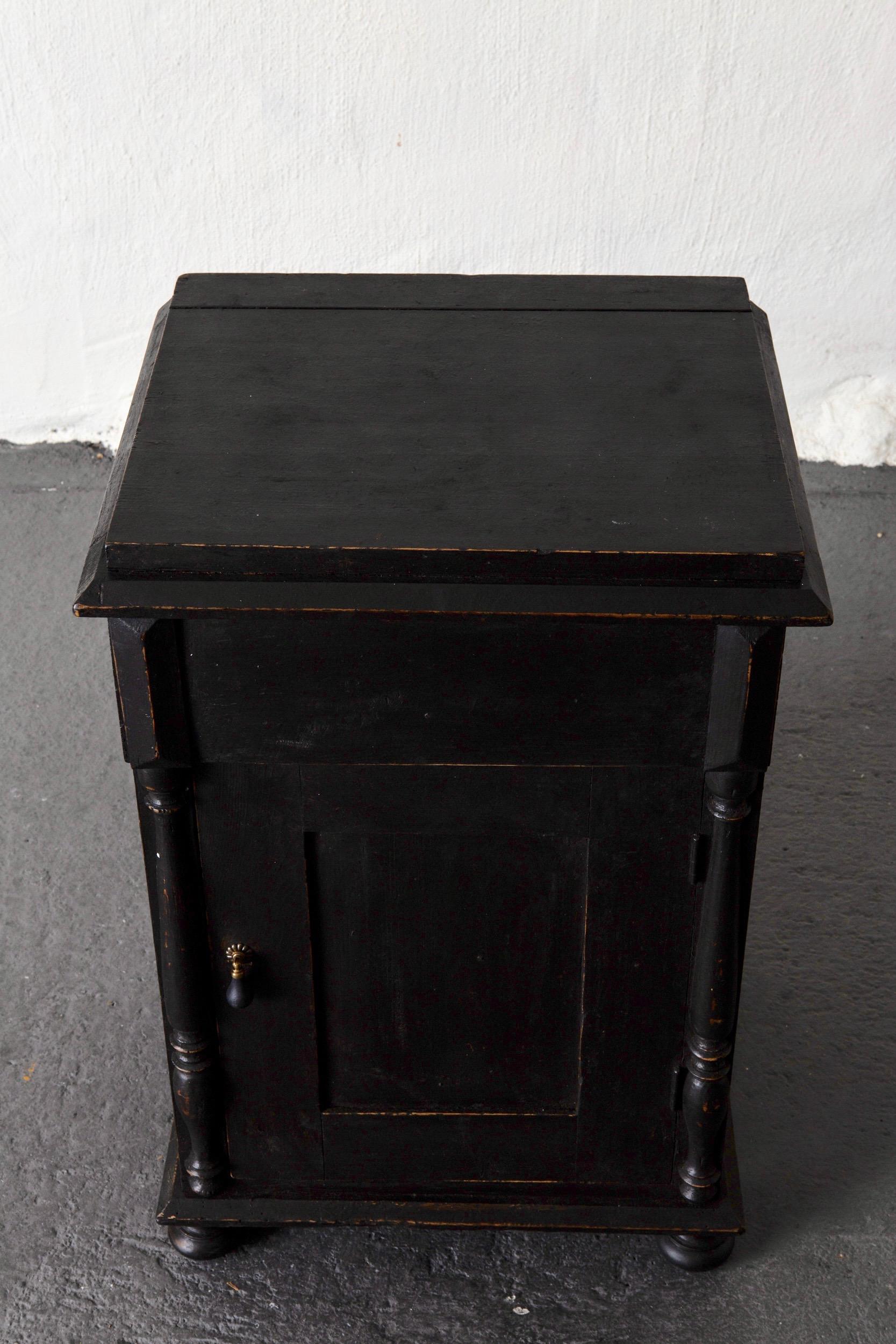 Side Table Nightstand Swedish Black, 19th Century, Sweden 6