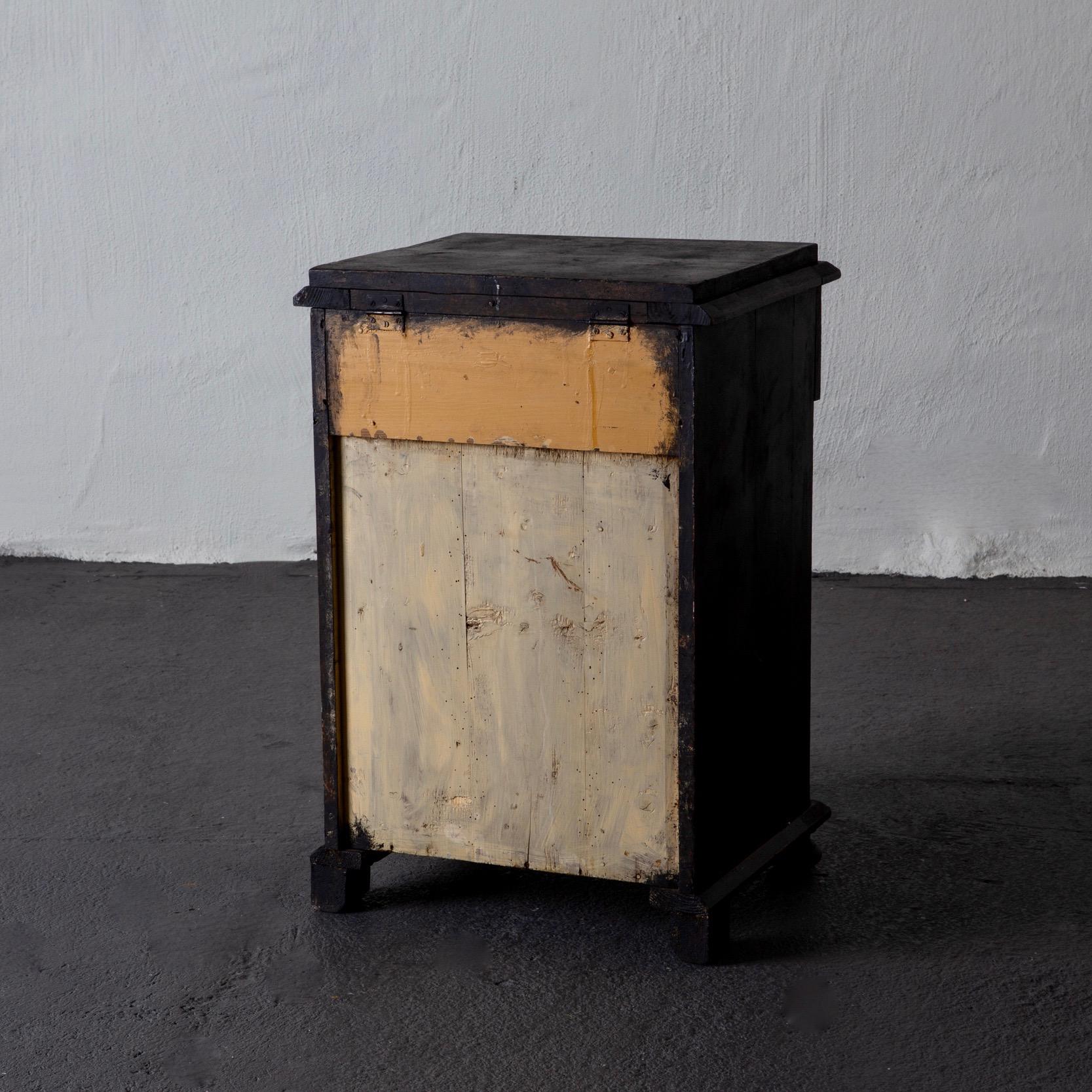 Side Table Nightstand Swedish Black, 19th Century, Sweden In Good Condition In New York, NY