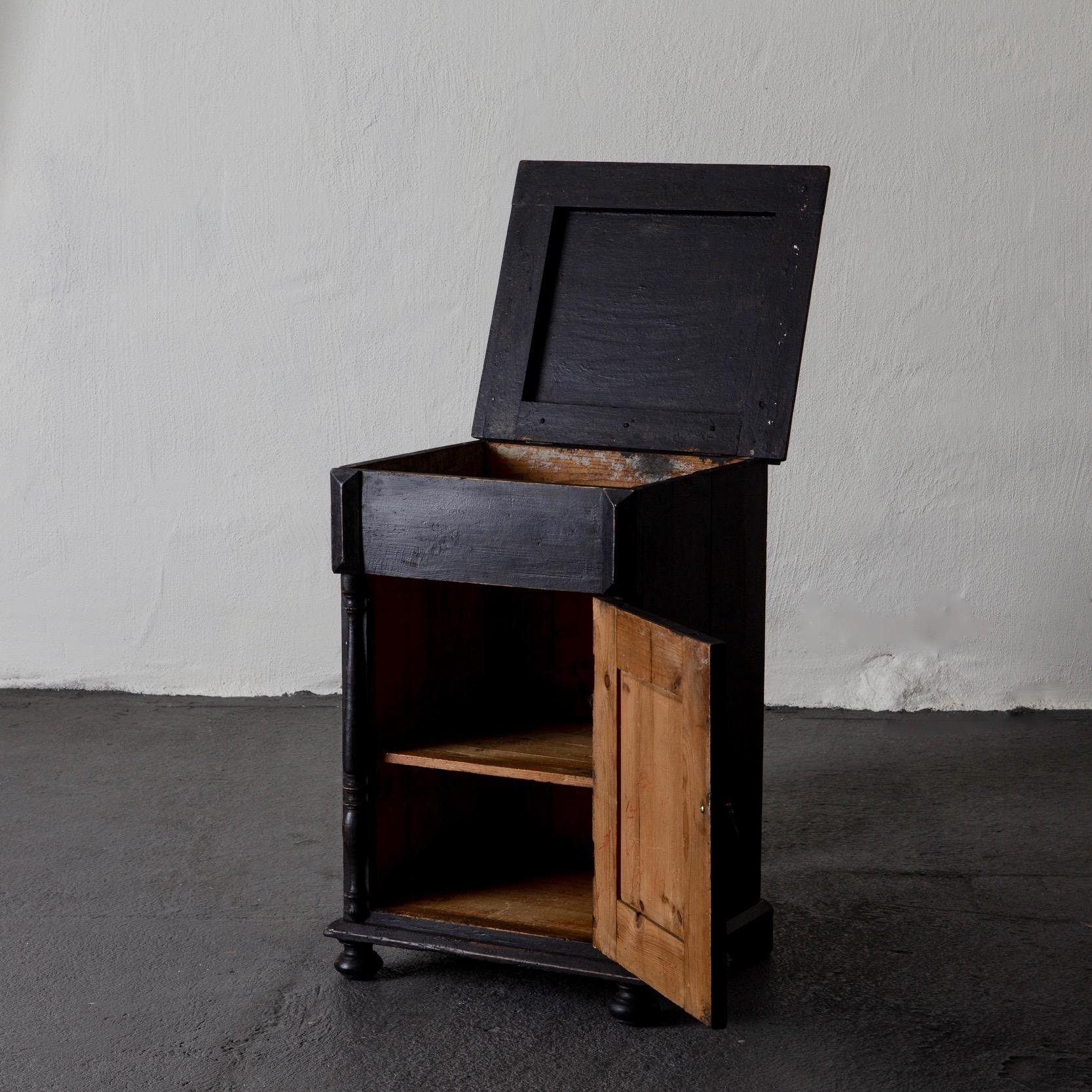 Side Table Nightstand Swedish Black, 19th Century, Sweden 2