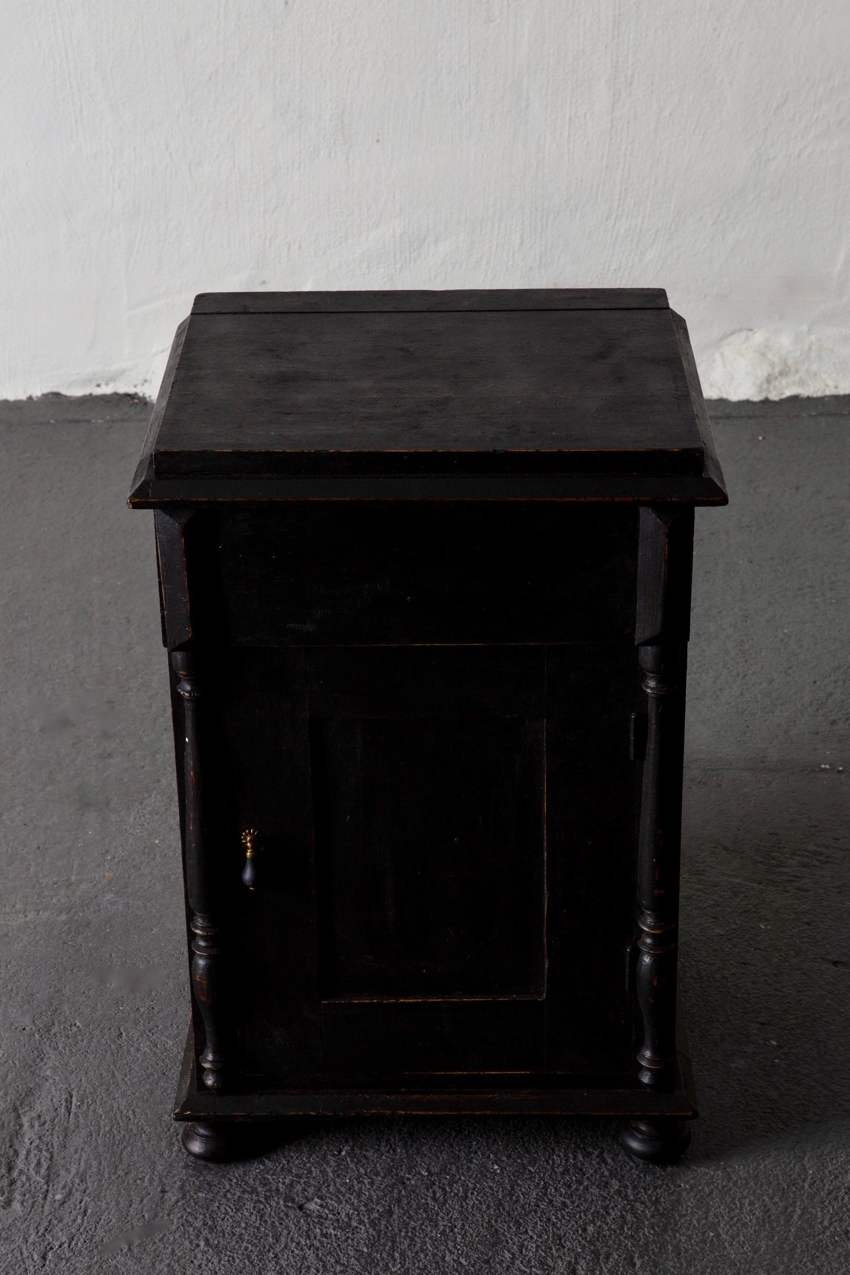 Side Table Nightstand Swedish Black, 19th Century, Sweden 3