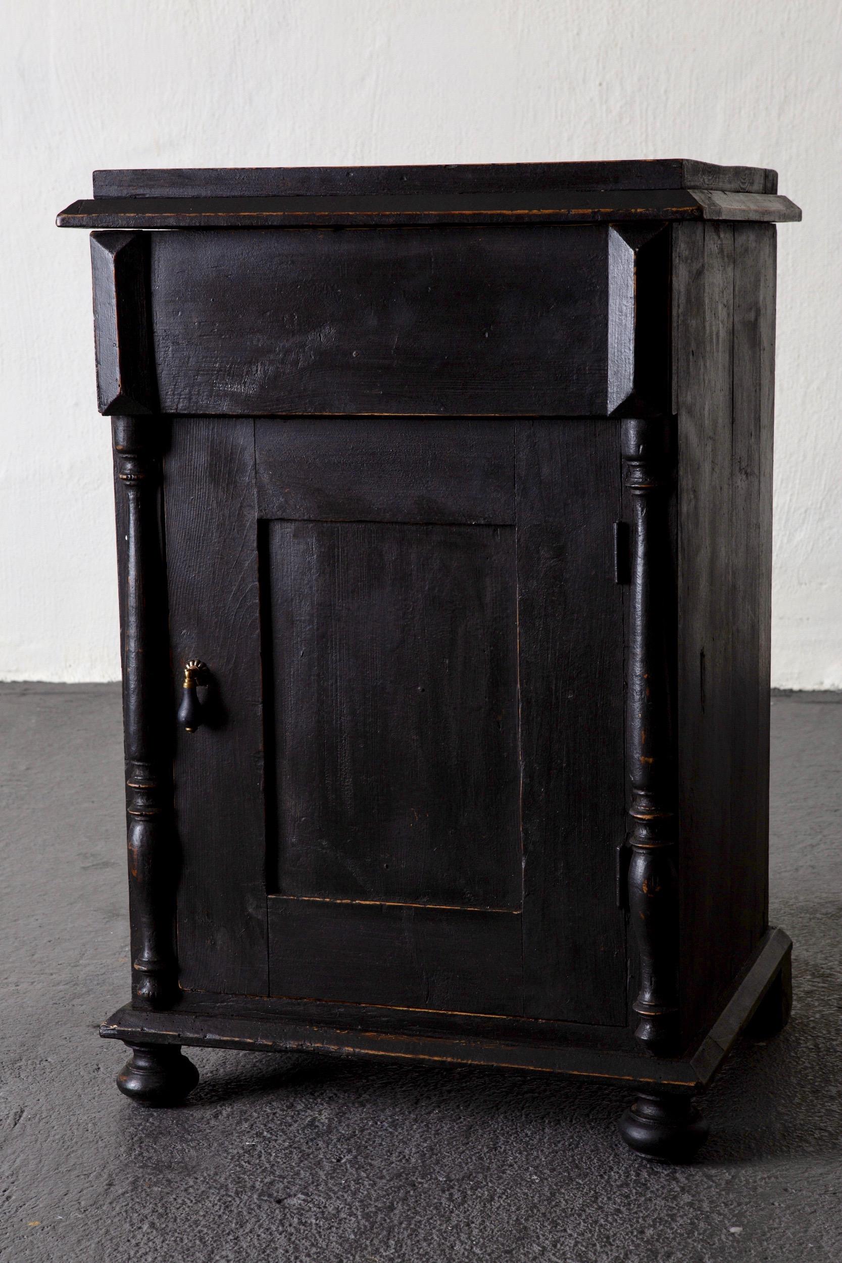 Side Table Nightstand Swedish Black, 19th Century, Sweden 4