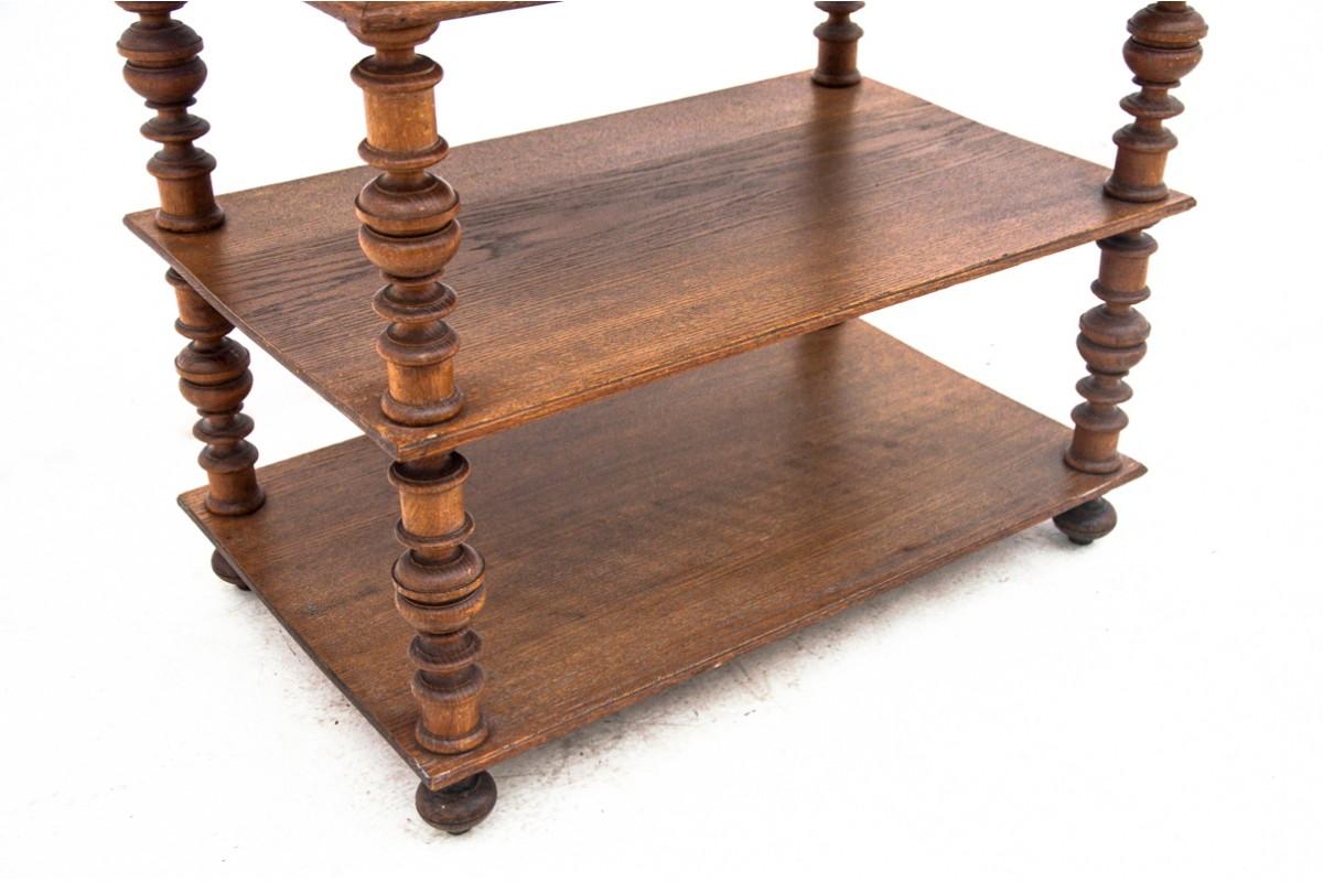 Walnut Side table, Northern Europe, turn of the 19th and 20th centuries. For Sale