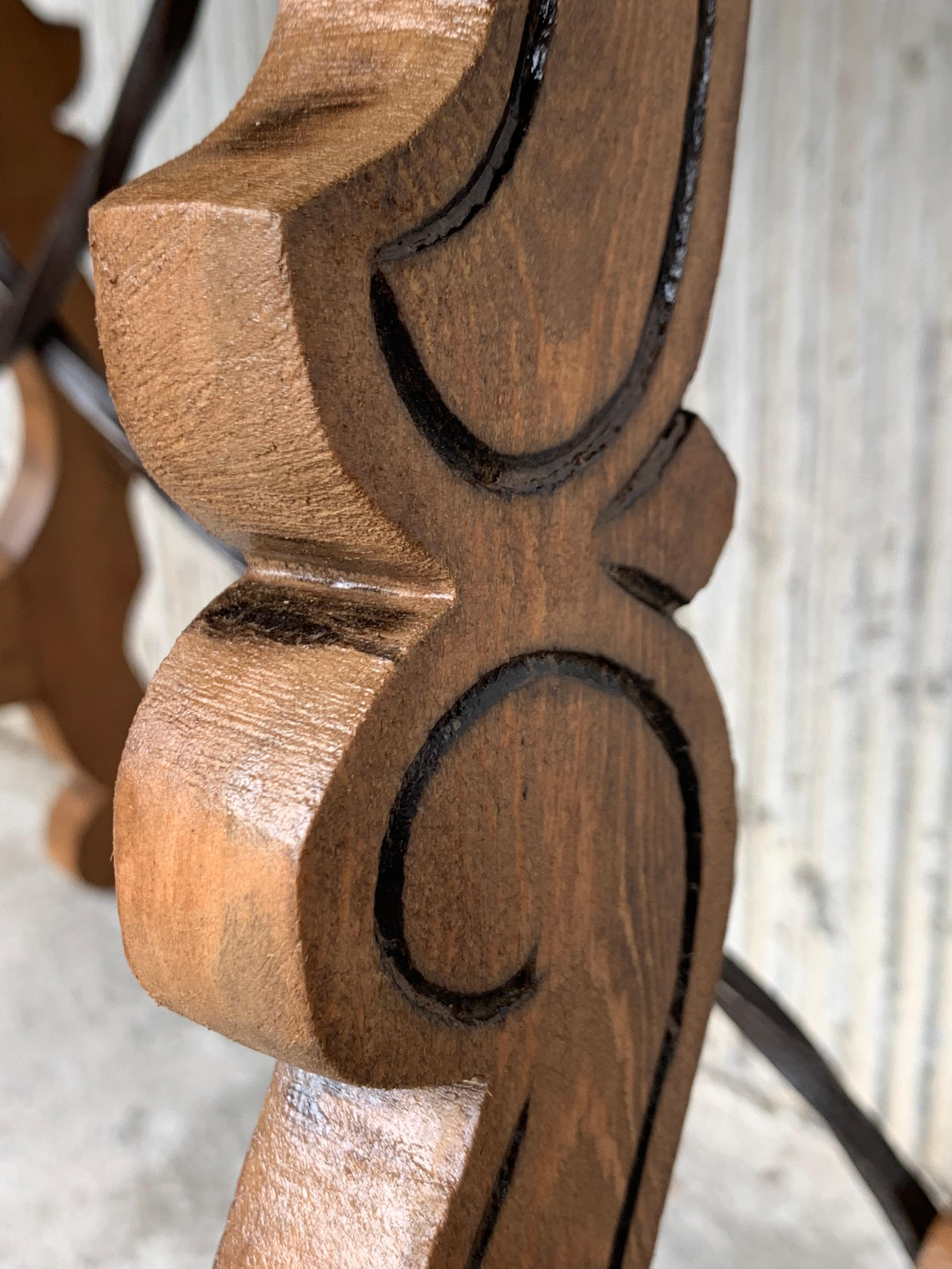 Side Table of Chestnut with Carved Lyre Legs, Spanish, 18th Century 4