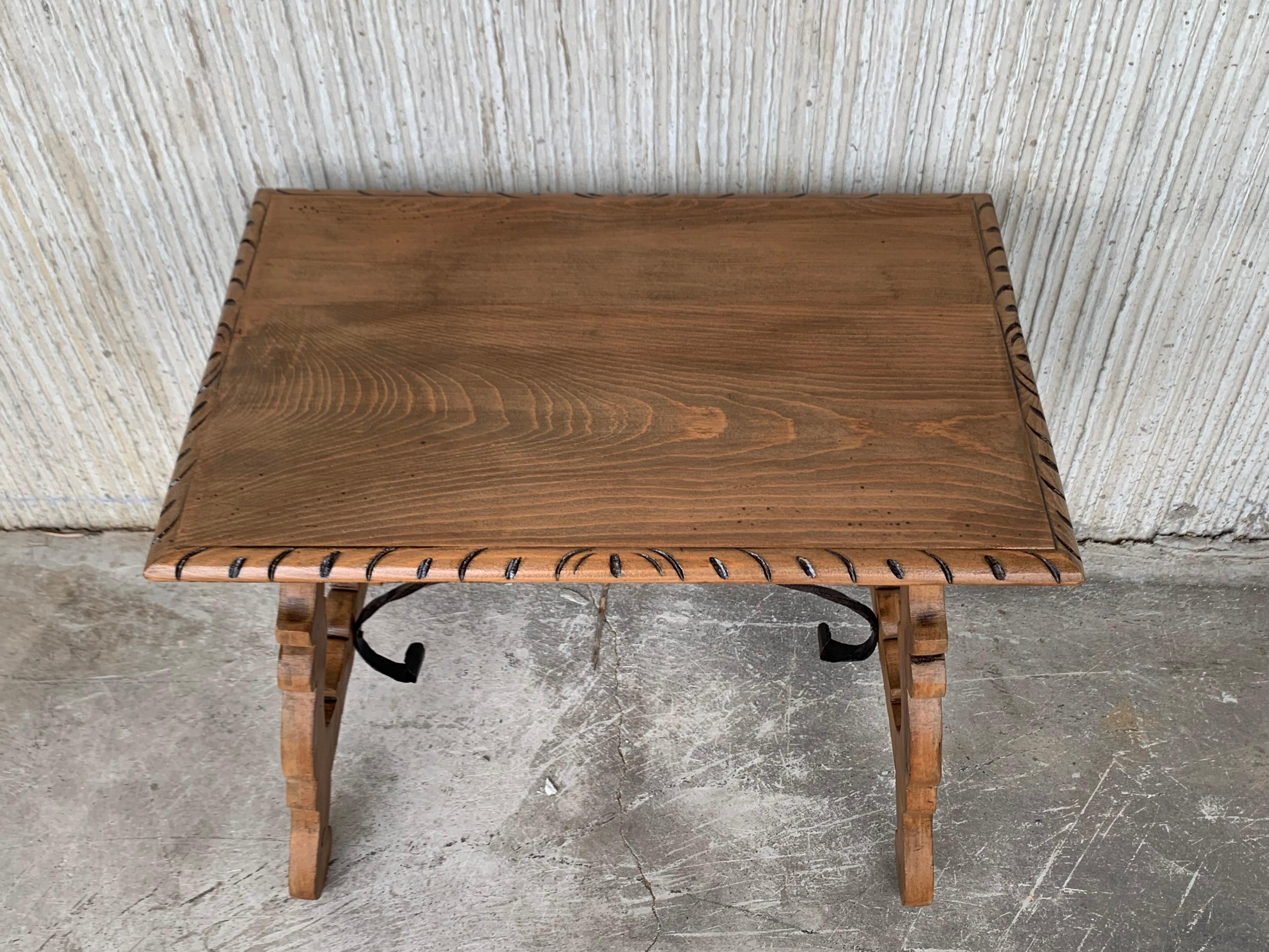 Side Table of Chestnut with Carved Lyre Legs, Spanish, 18th Century 1