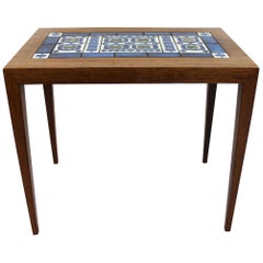 Table d'appoint en bois de rose et carreaux bleus, par Severin Hansen pour Haslev