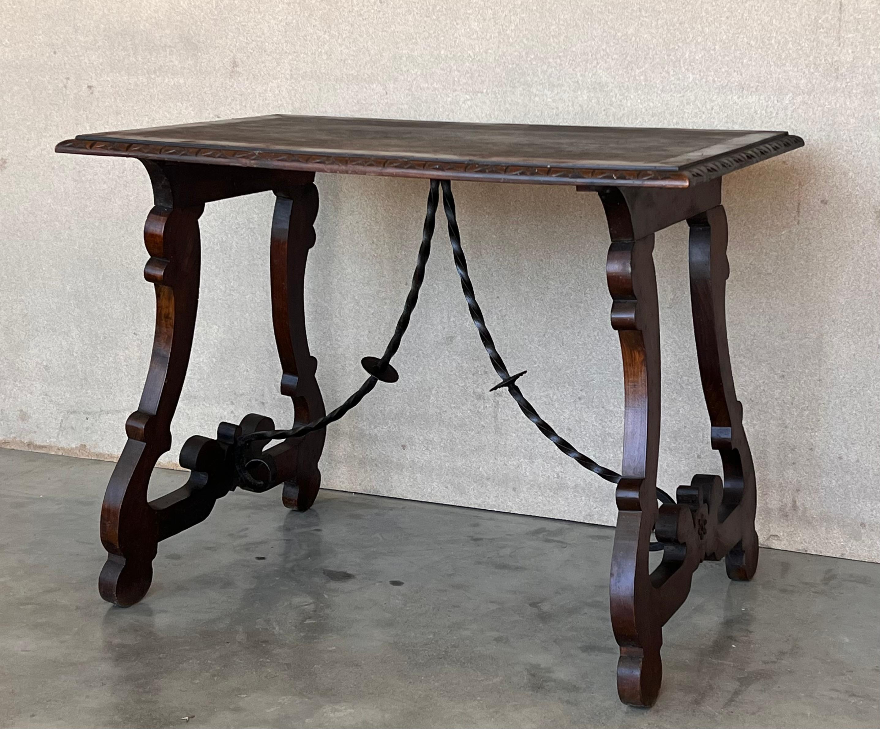Baroque Side Table of Walnut with Carved Lyre Legs and Top, Spanish, 19th Century For Sale