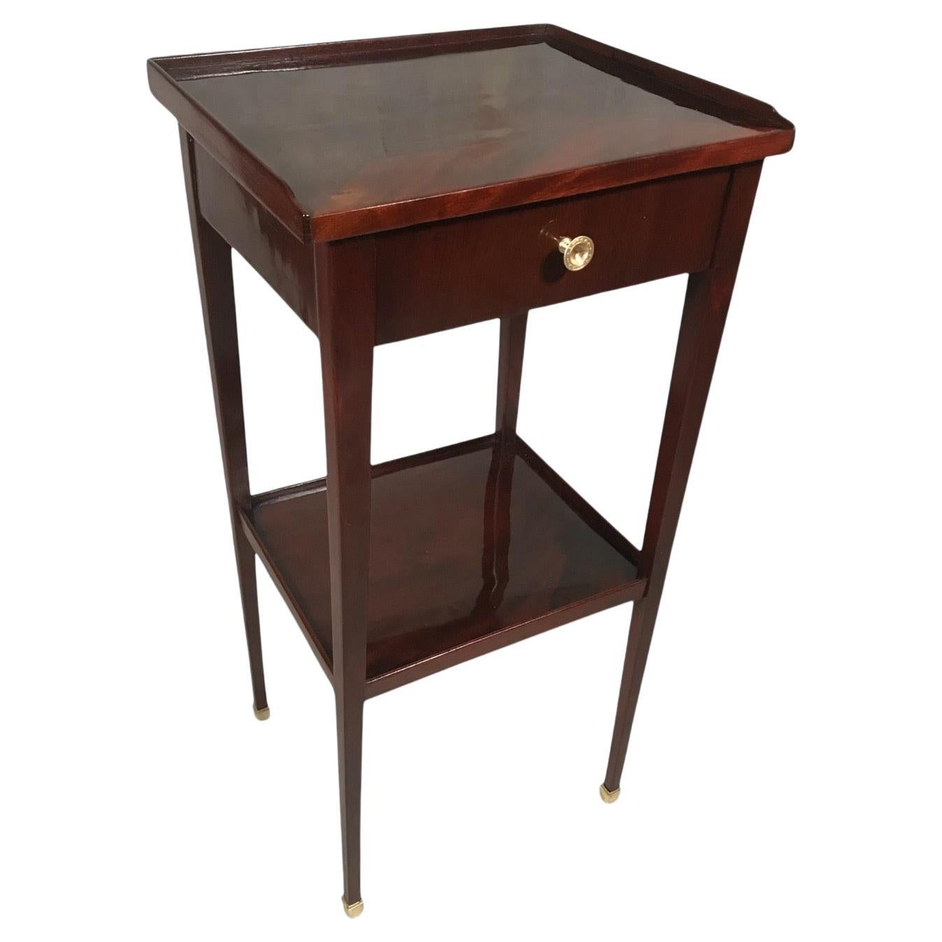 Mesa auxiliar o pequeña etagère, Alemania Años 1820