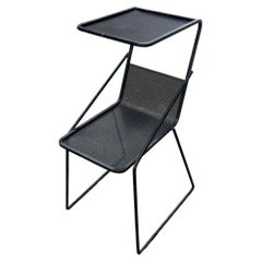 Mesa auxiliar o de teléfono de Mathieu Matégot