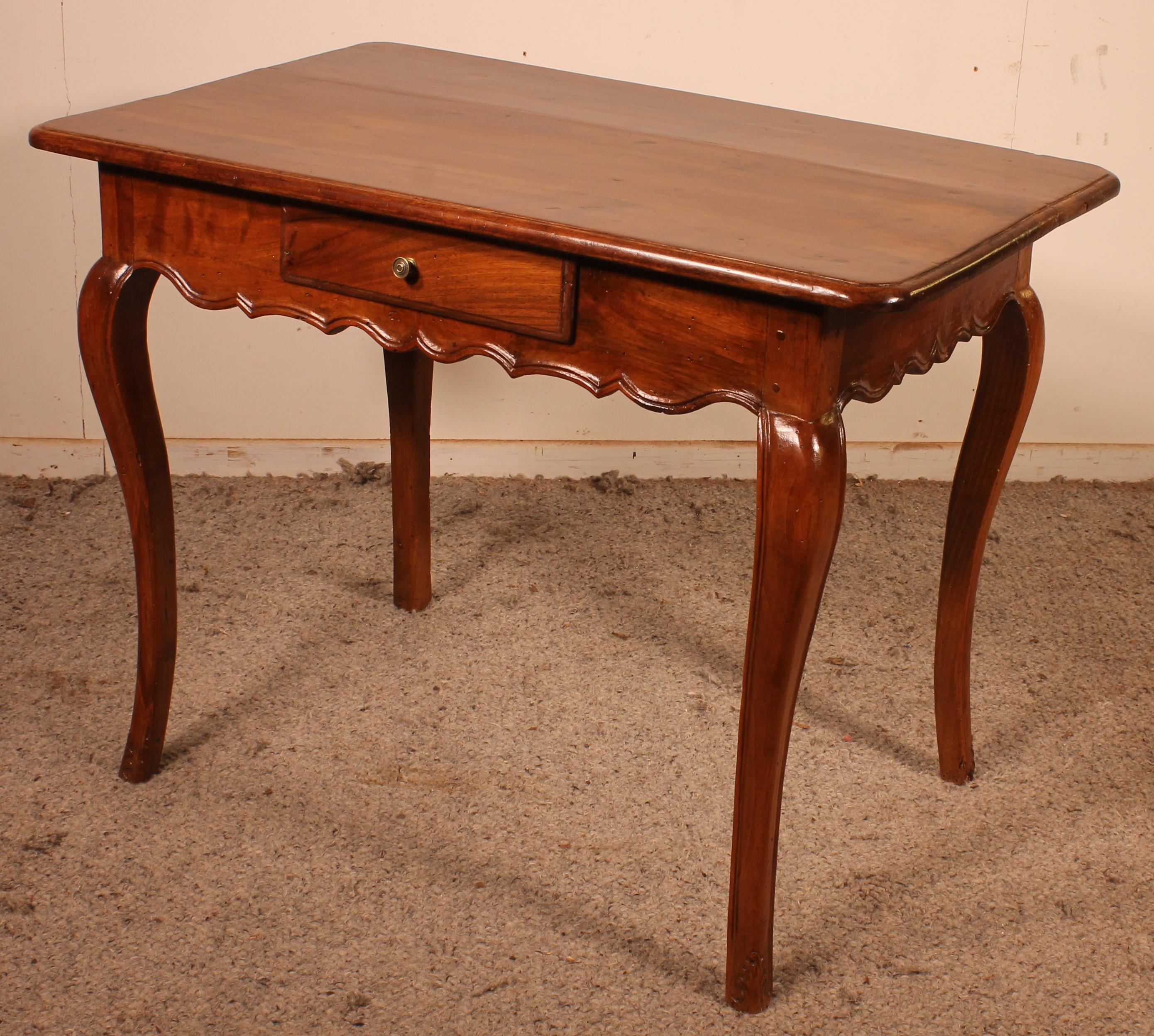 French Side Table or Writing Table from the XVIII Century in Walnut For Sale