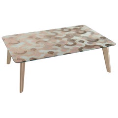 Table d'appoint à pieds en bois massif avec peinture métallique mate et plateau en Vetrite