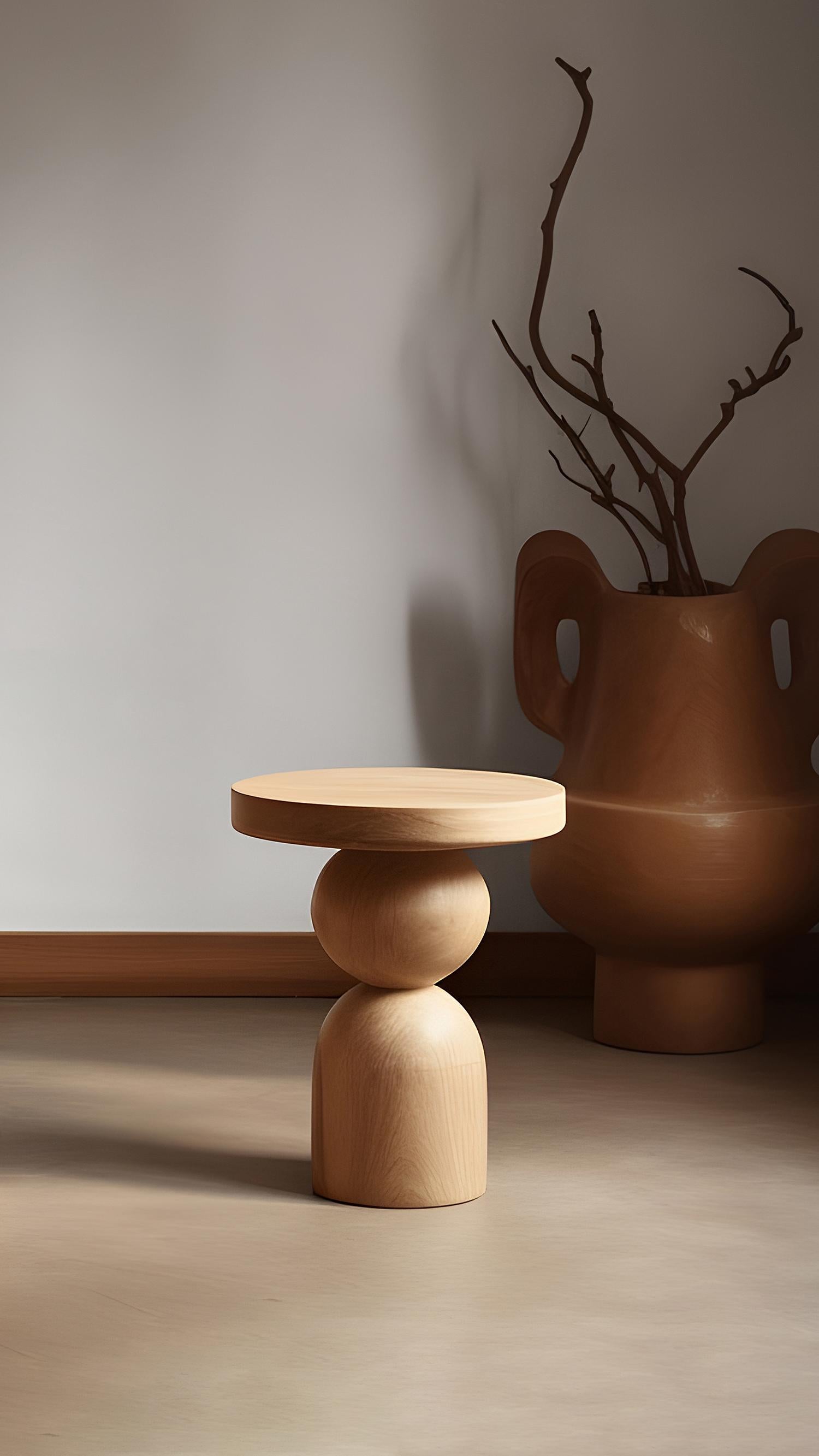 Side Table, Stool or Nightstand in Solid Wood Finish, Auxiliary Table Socle 36 In New Condition For Sale In Estado de Mexico CP, Estado de Mexico