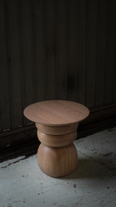 Tavolino, sgabello o comodino con finitura in Wood massiccio, tavolino ausiliario Socle