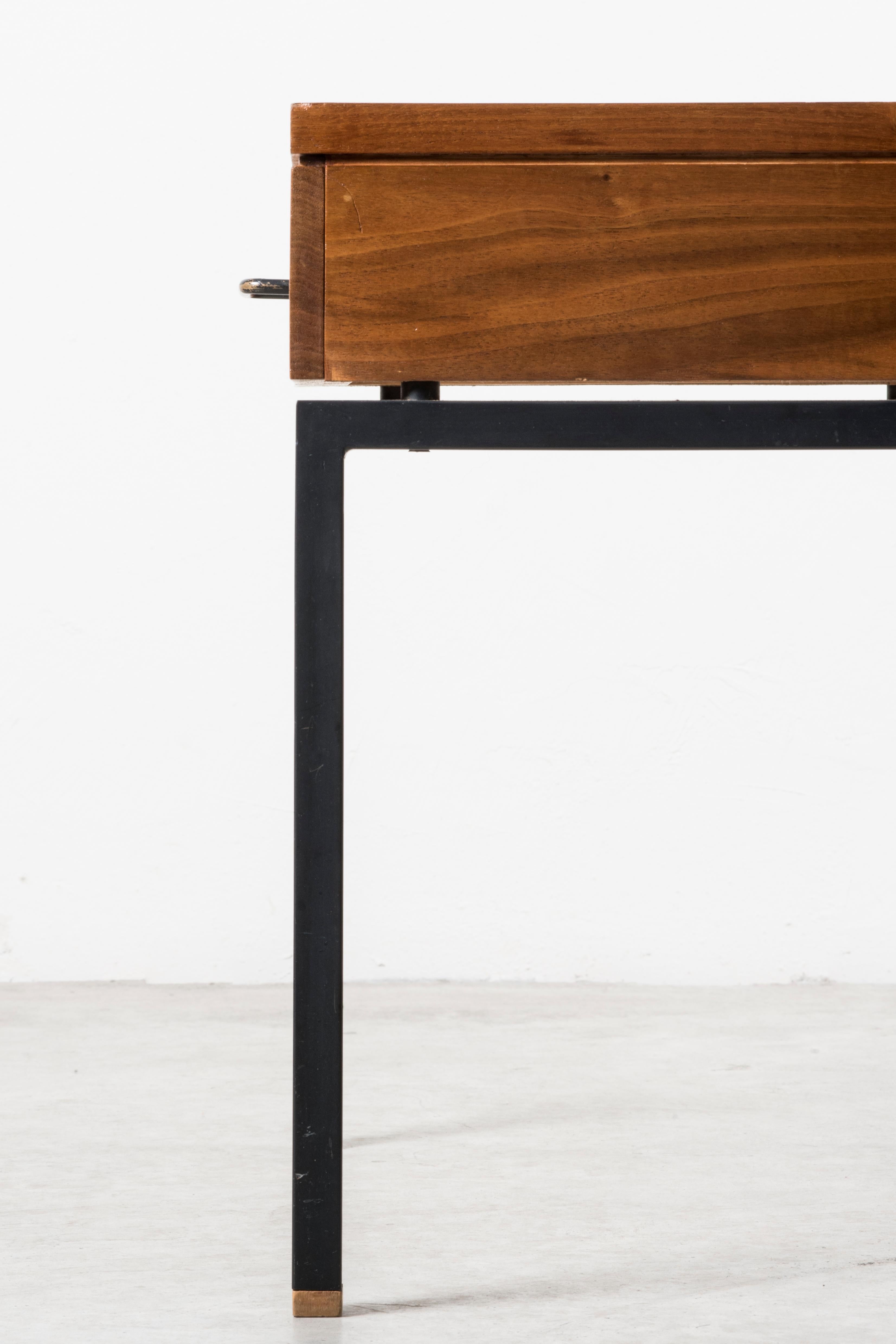 Table d'appoint-Studio BBPR-Milieu du 20ème siècle-Italie en vente 7