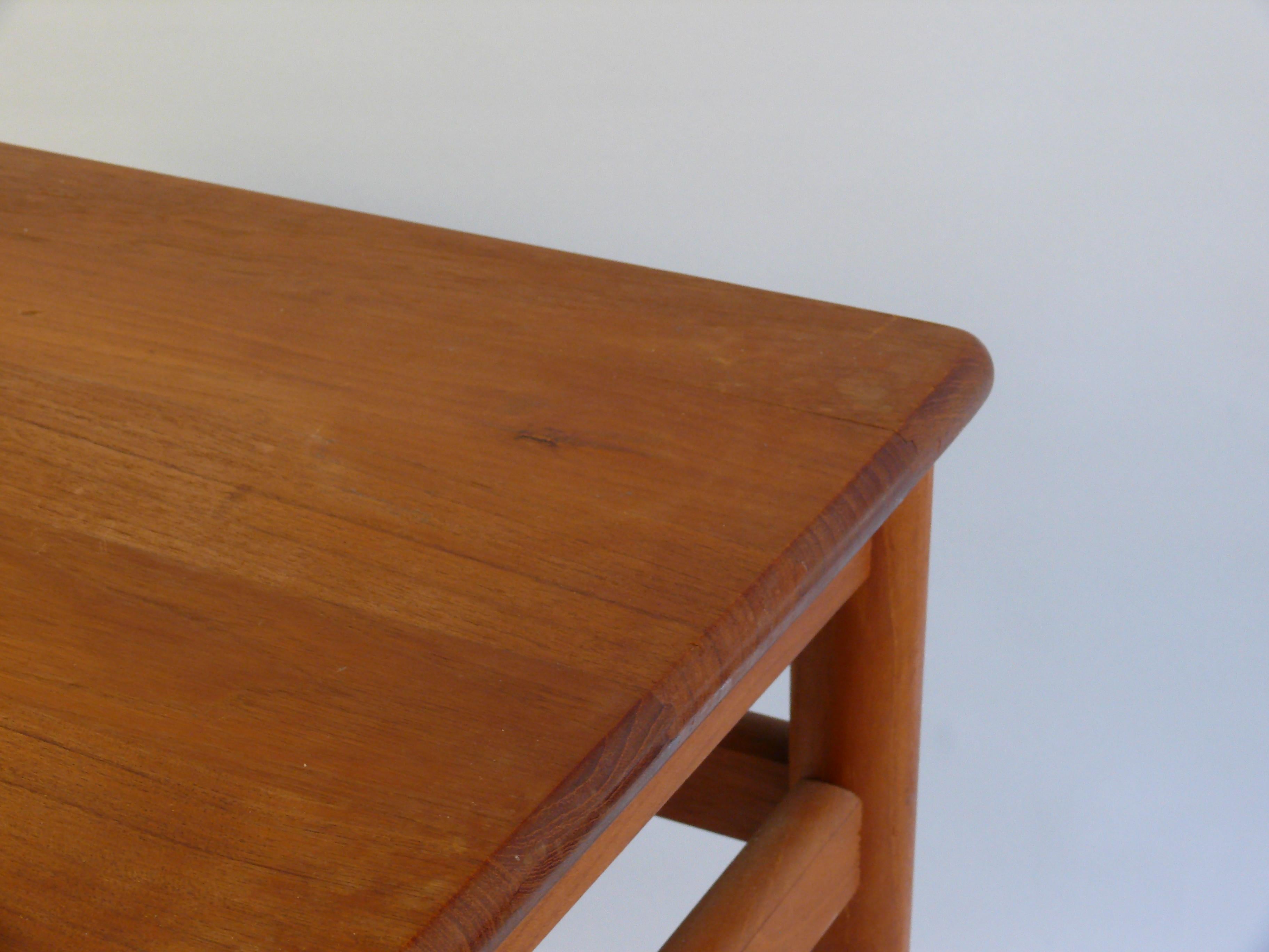 Side Table/Tabouret, Danish Design, 1960s In Good Condition For Sale In Schwerin, MV