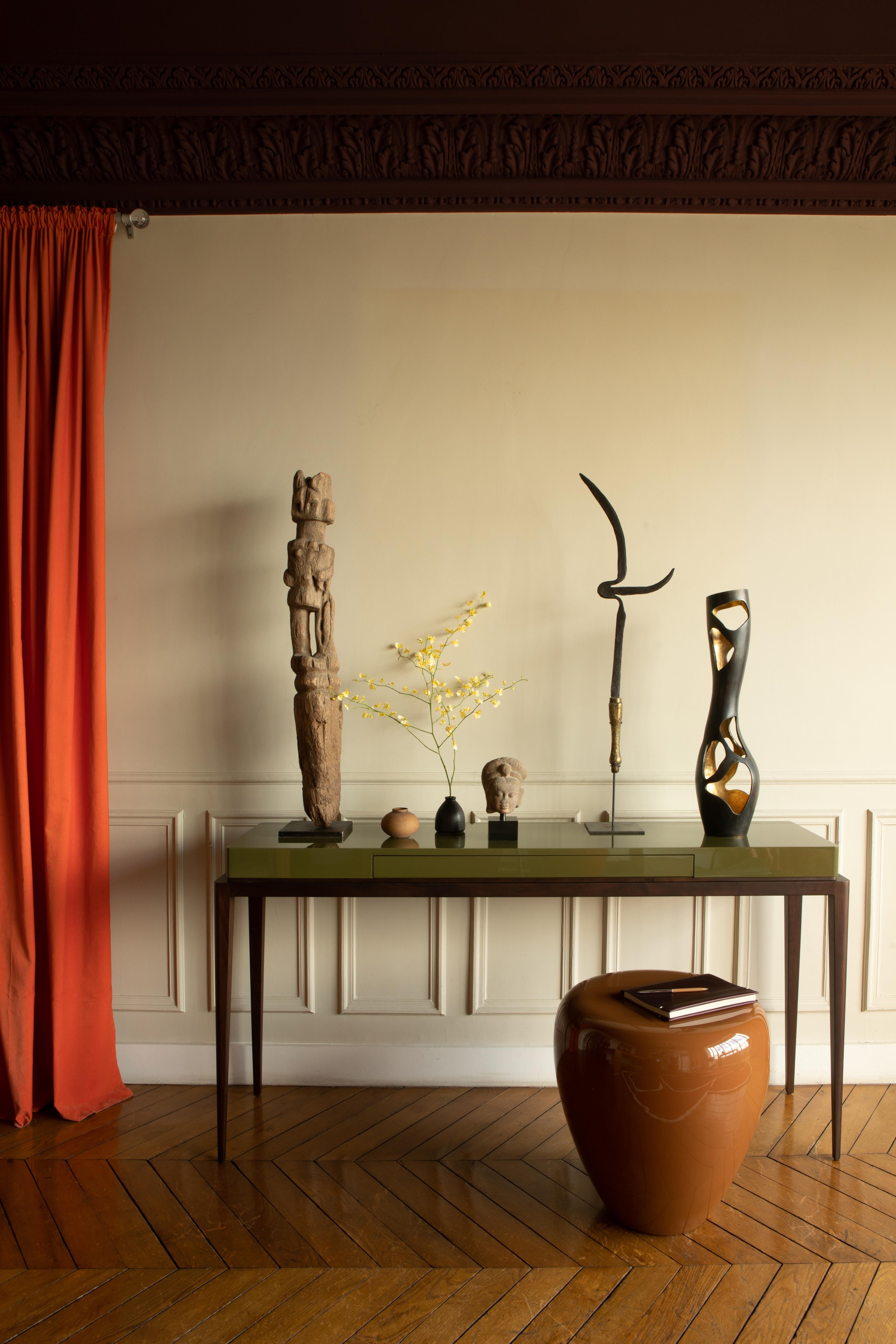 Table d'appoint Tawny DOT M de Reda Amalou Design - Laque brillante Neuf - En vente à Paris, FR