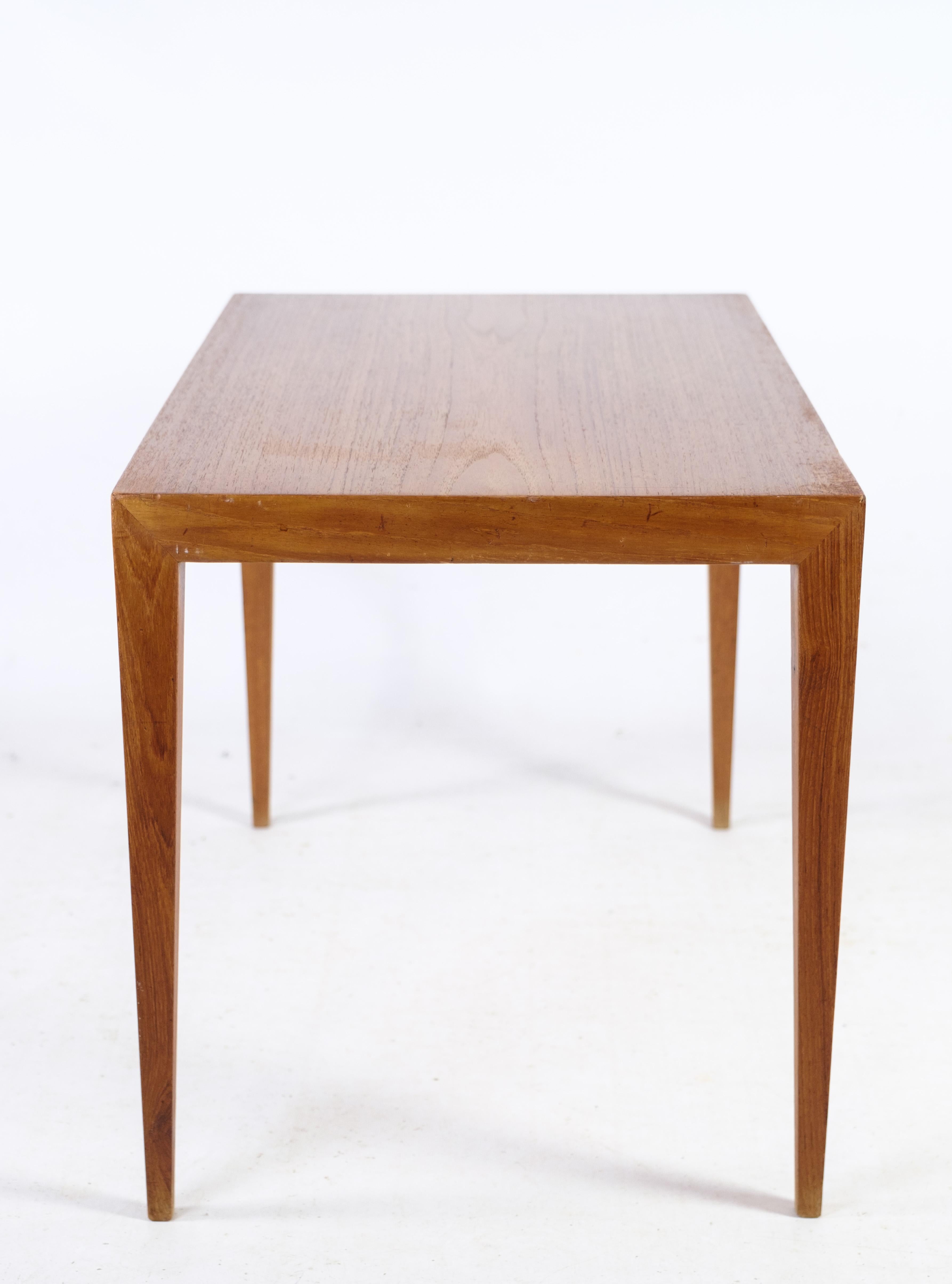 This side table in teak, designed by the esteemed Severin Hansen and manufactured by Haslev Møbelfabrik in the 1960s, is a testament to the timeless elegance of Danish design.

Severin Hansen's expertise in creating functional yet stylish furniture