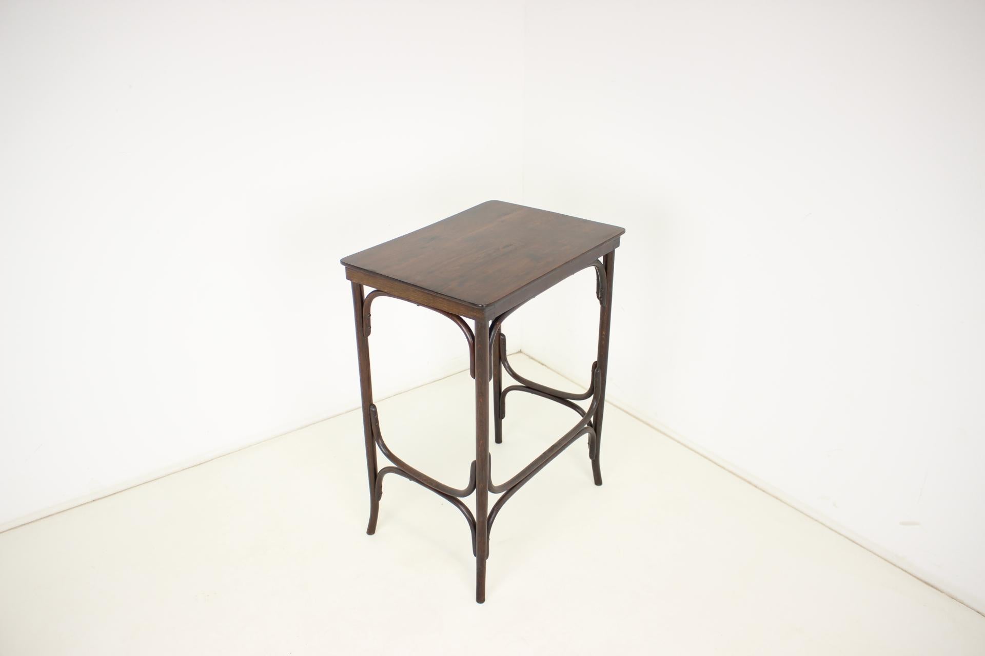 Wood Side Table Thonet, 1920's