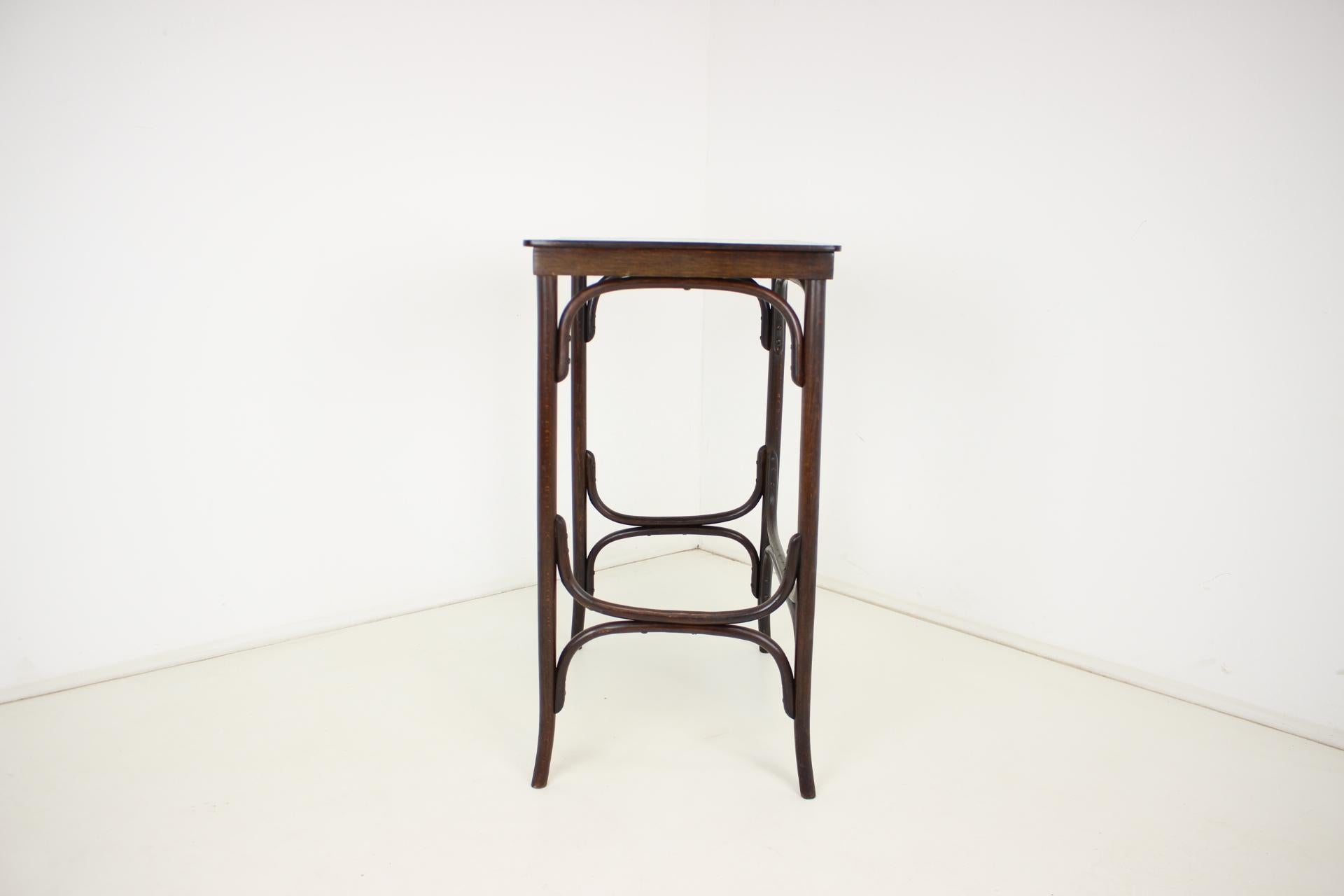 Side Table Thonet, 1920's 1