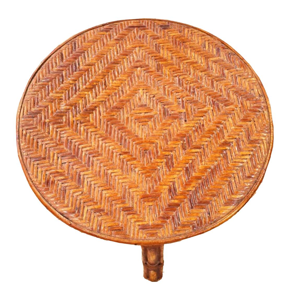 Tavolo rotondo in rattan piccolo  Riviere francese moderna in vimini Nature anni '50 In condizioni buone in vendita a Mombuey, Zamora
