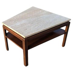 Tavolino, Vintage Mid Century, Piano in travertino, Noce, MCM, Forma a cuneo