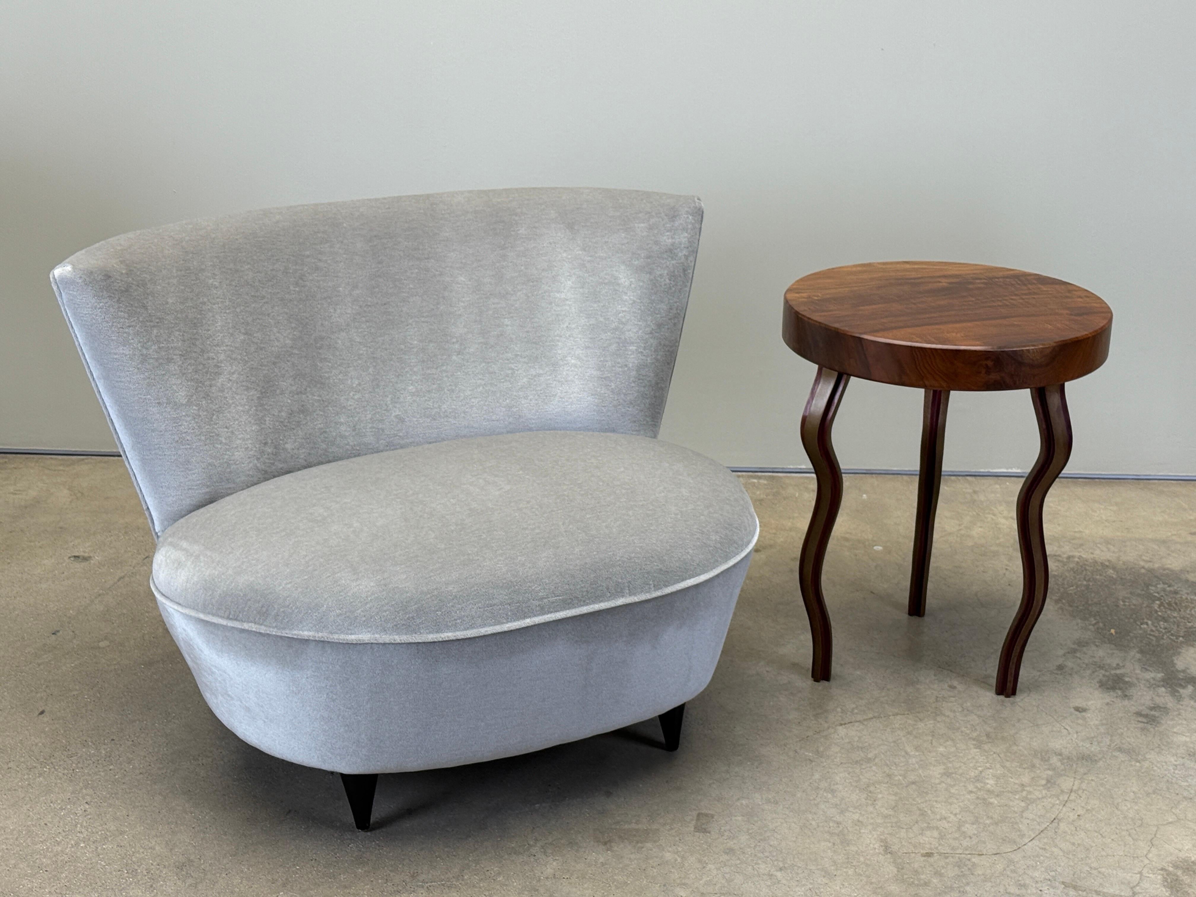 Table d'appoint avec pieds en bronze de Garry Knox Bennett en vente 9