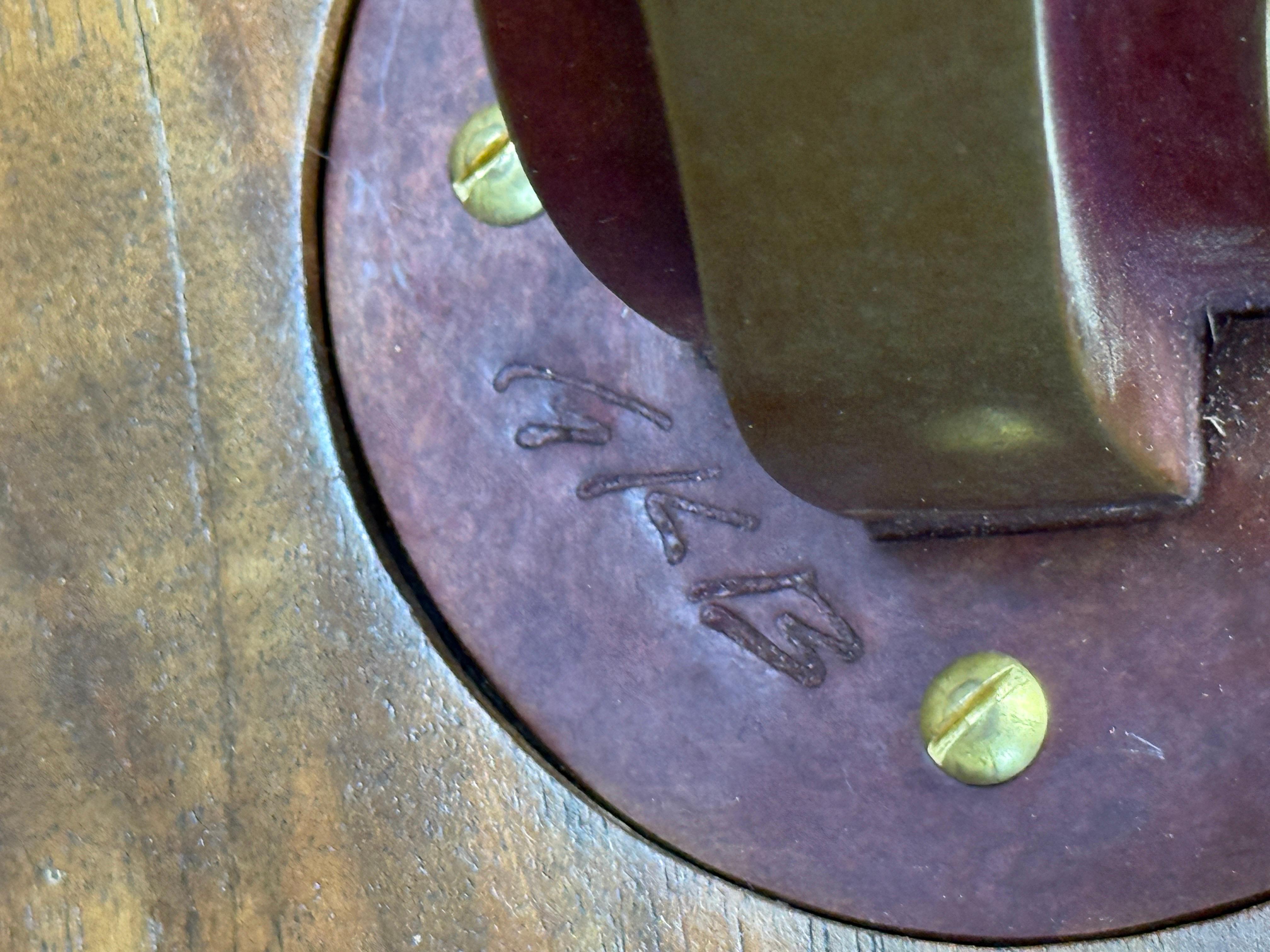 Table d'appoint avec pieds en bronze de Garry Knox Bennett en vente 10