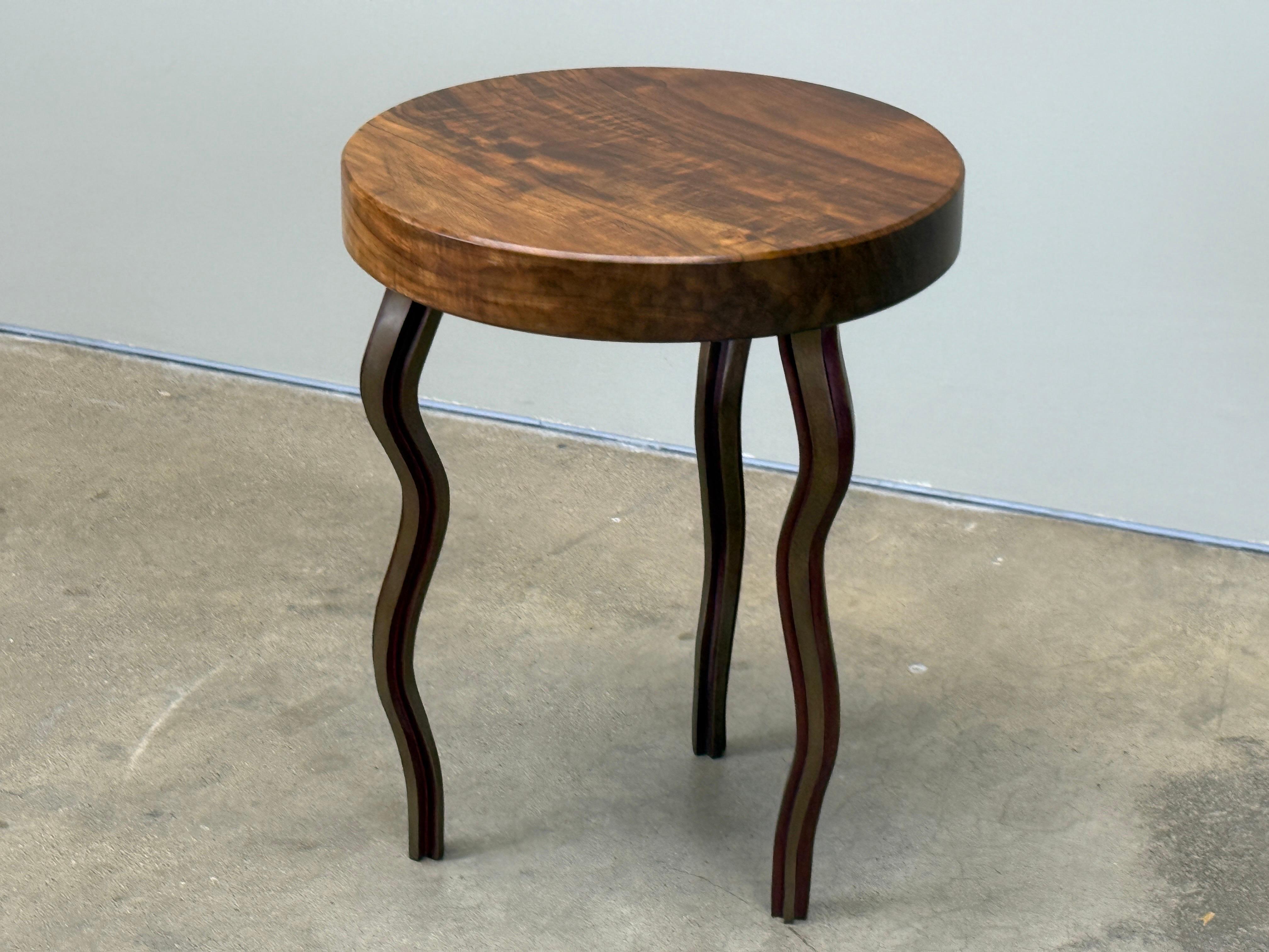 Table d'appoint avec pieds en bronze de Garry Knox Bennett en vente 2