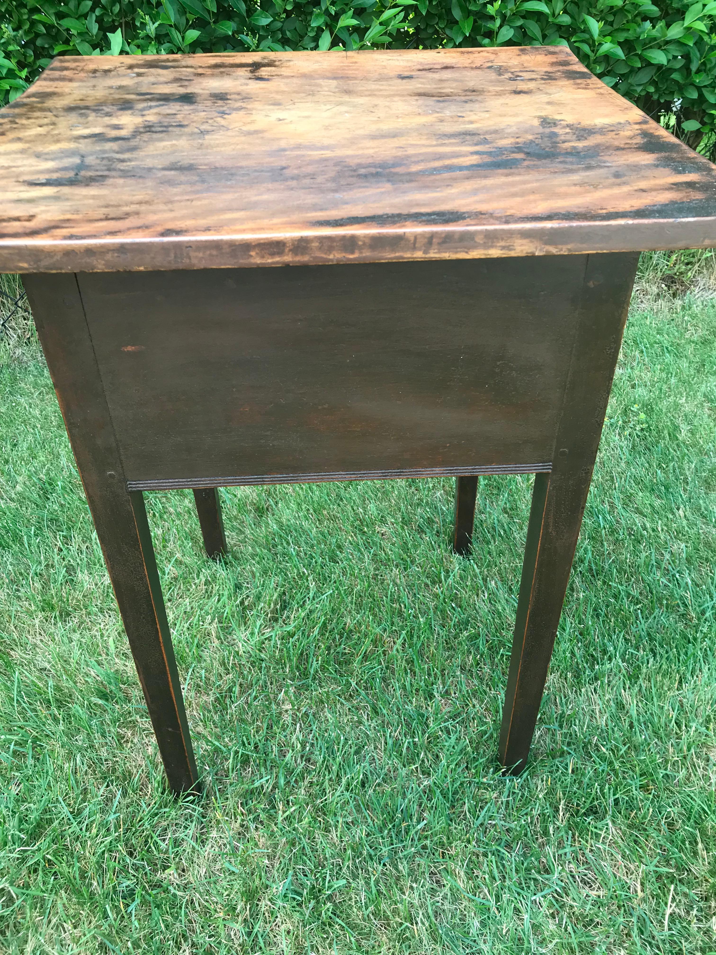 Side Table with Dark Painted Base and Knobs 5