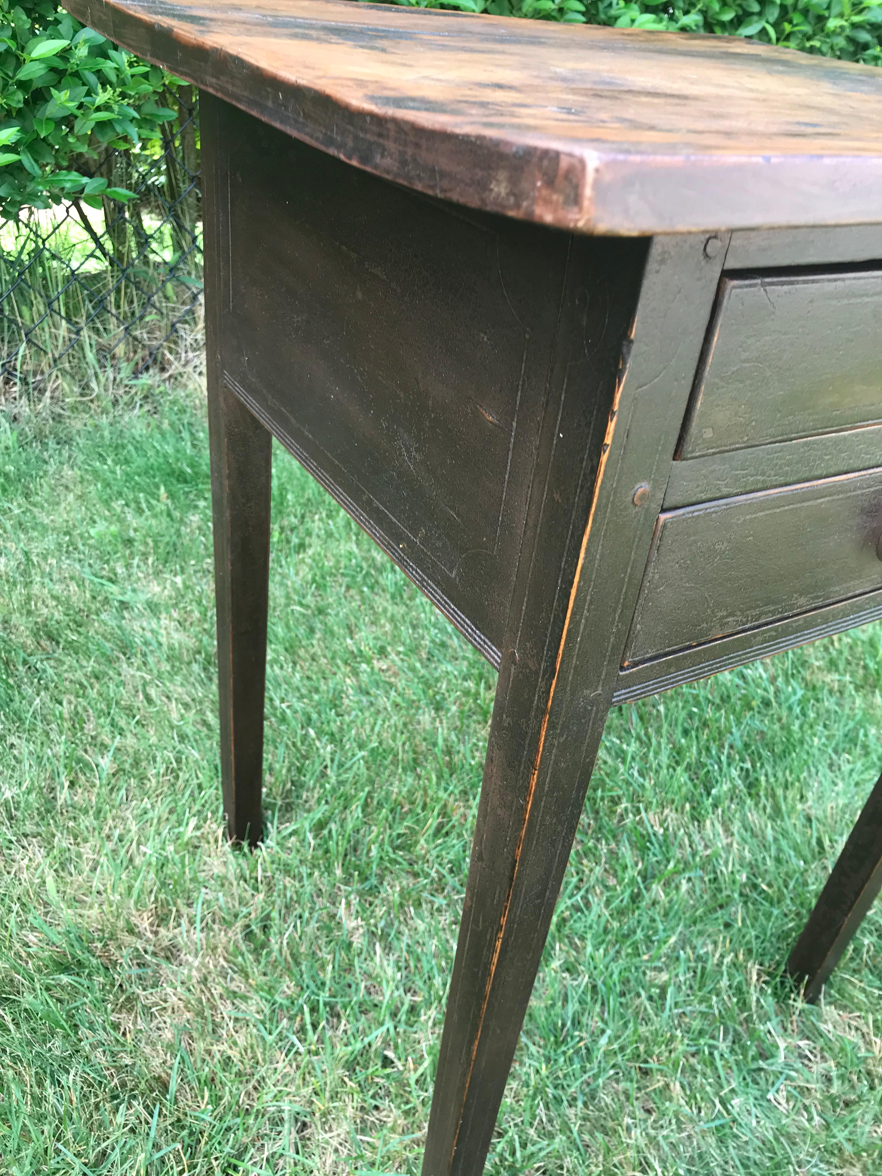 Side Table with Dark Painted Base and Knobs 7