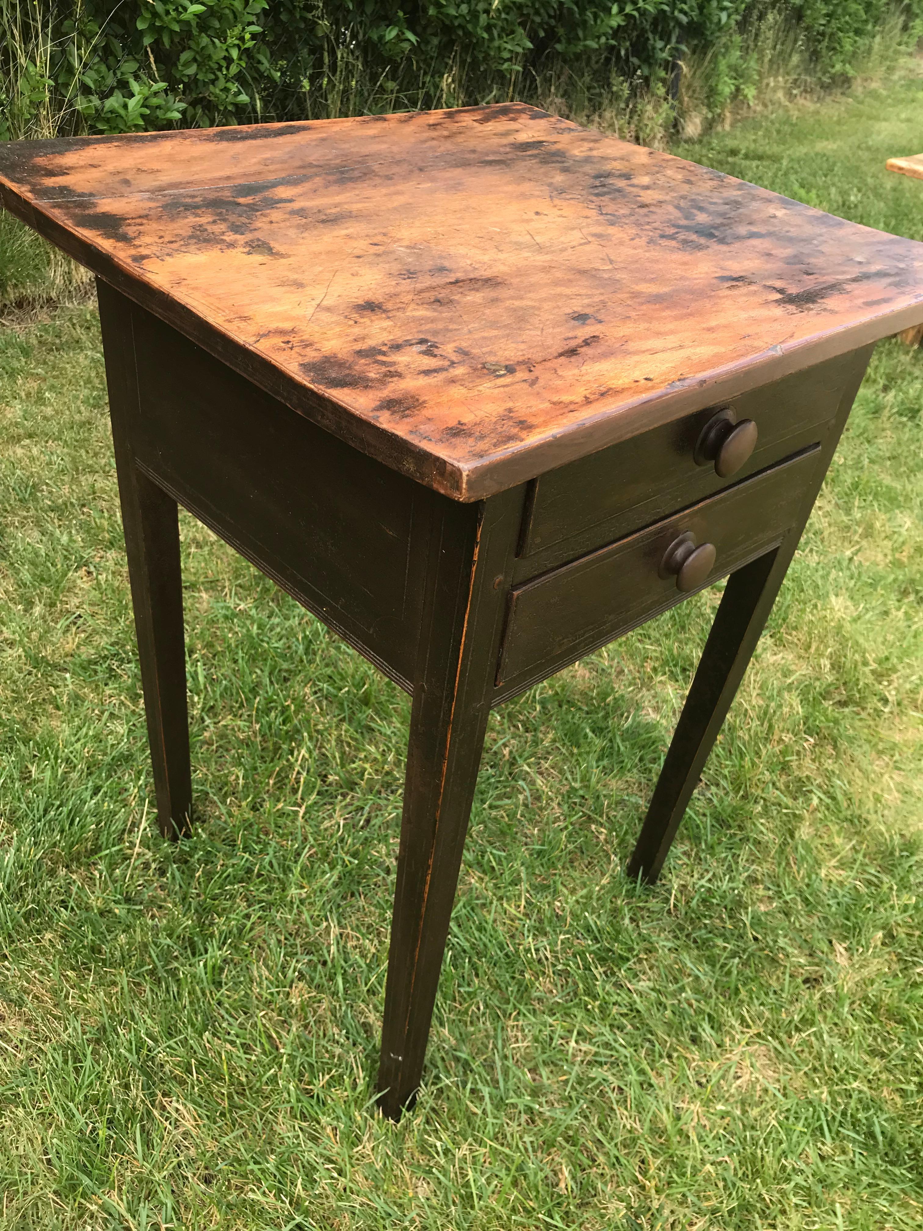 Canadian Side Table with Dark Painted Base and Knobs
