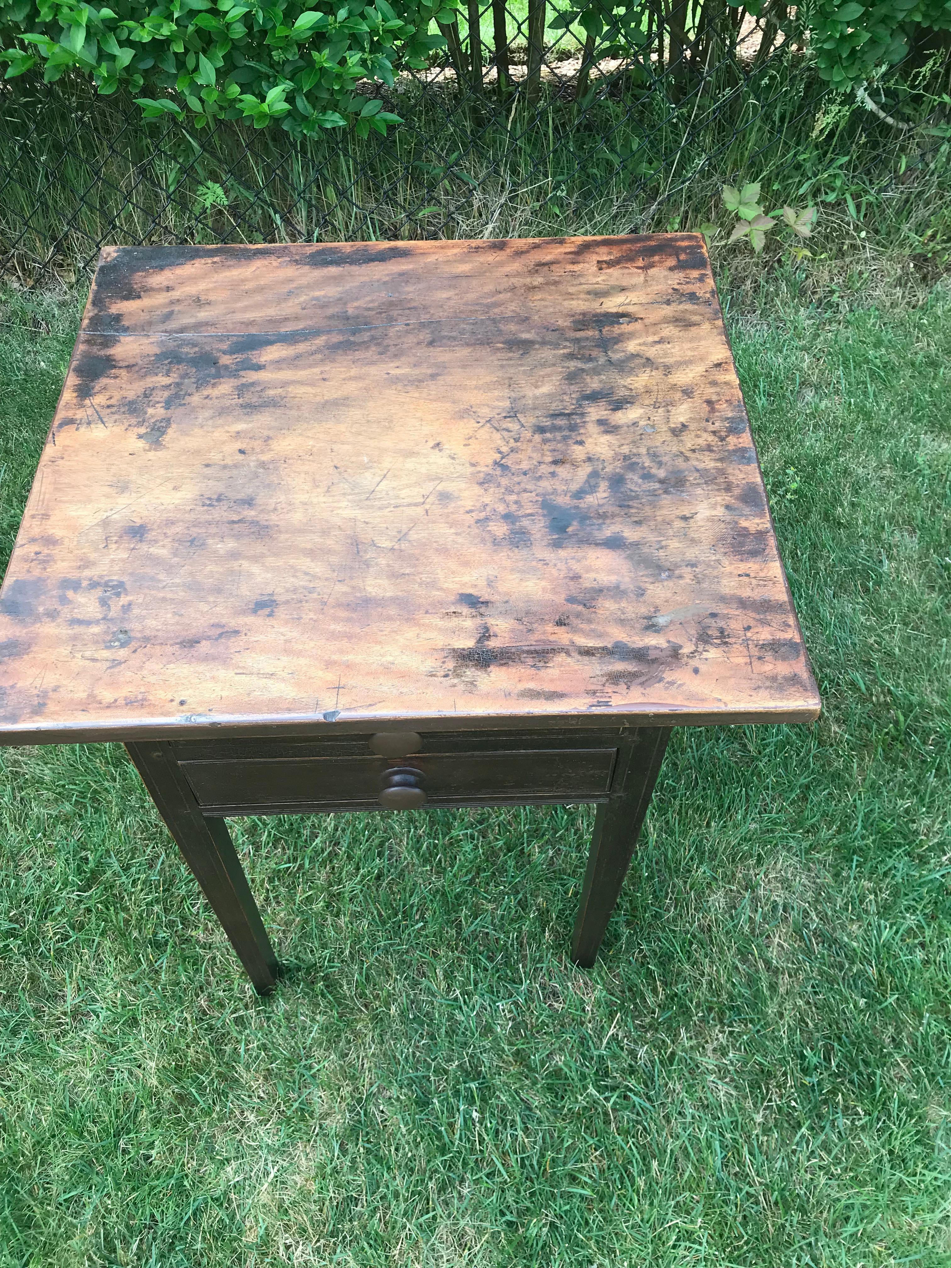 Side Table with Dark Painted Base and Knobs 2