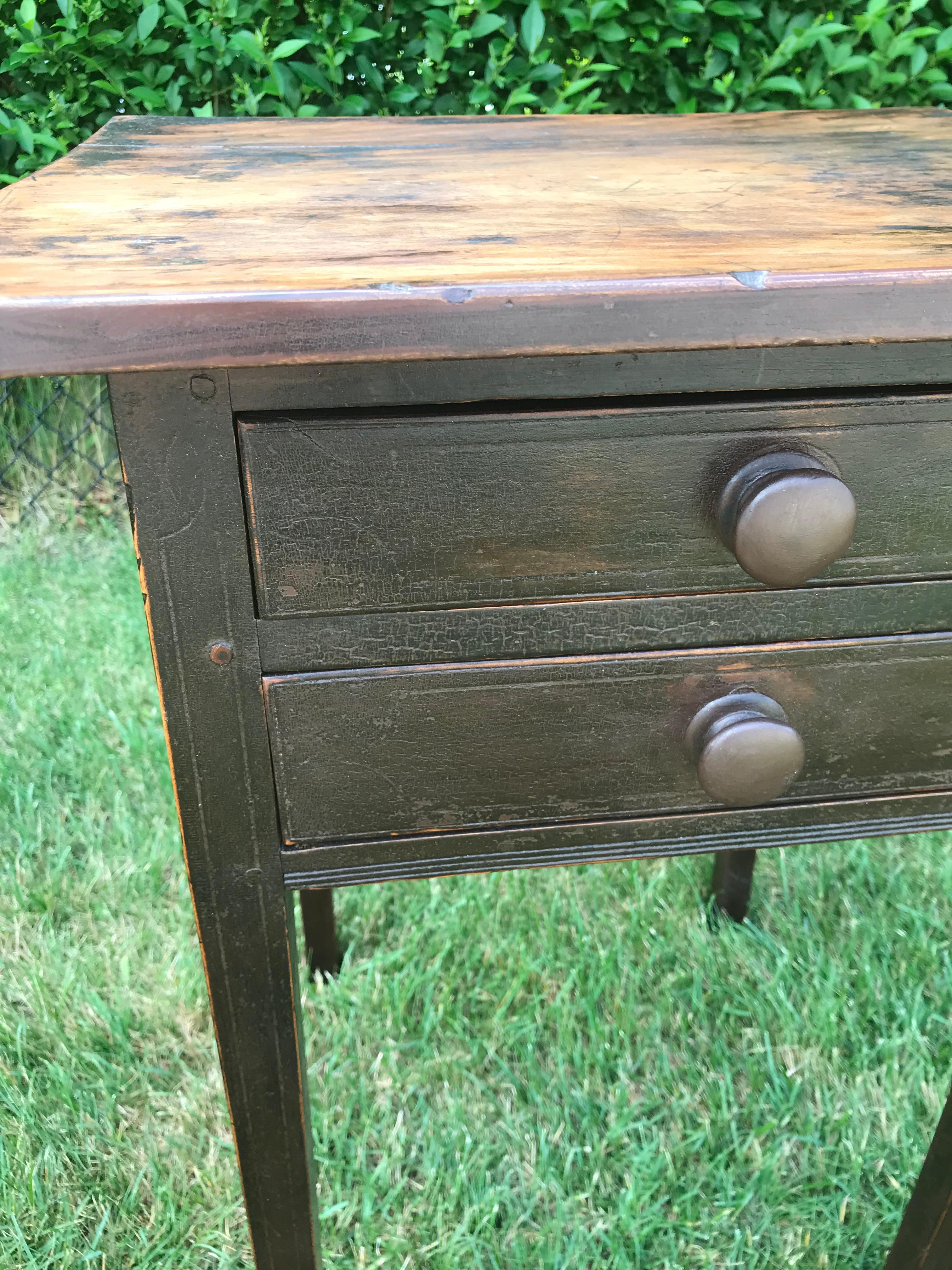 Side Table with Dark Painted Base and Knobs 4