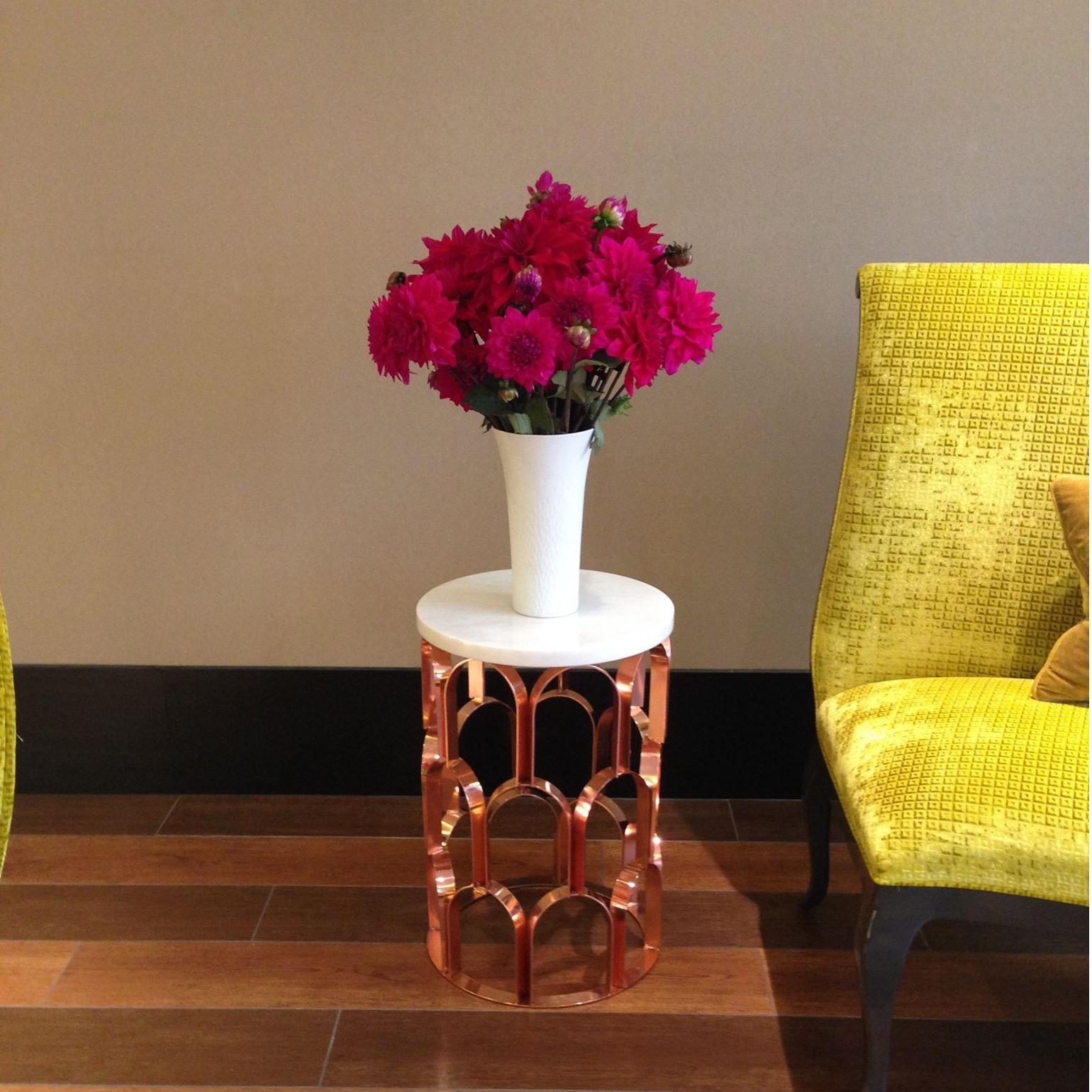 Contemporary Side Table With Marble Top & Brass Metal Base For Sale
