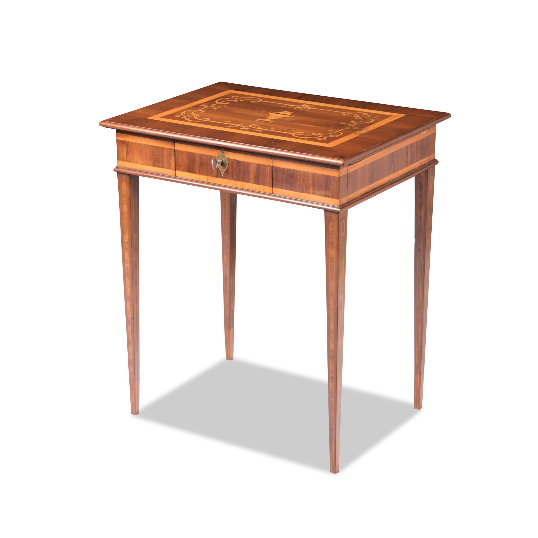 Empire Table d'appoint avec compartiments secrets, Ouestphalie, vers 1800, prune, érable, bois de rose en vente
