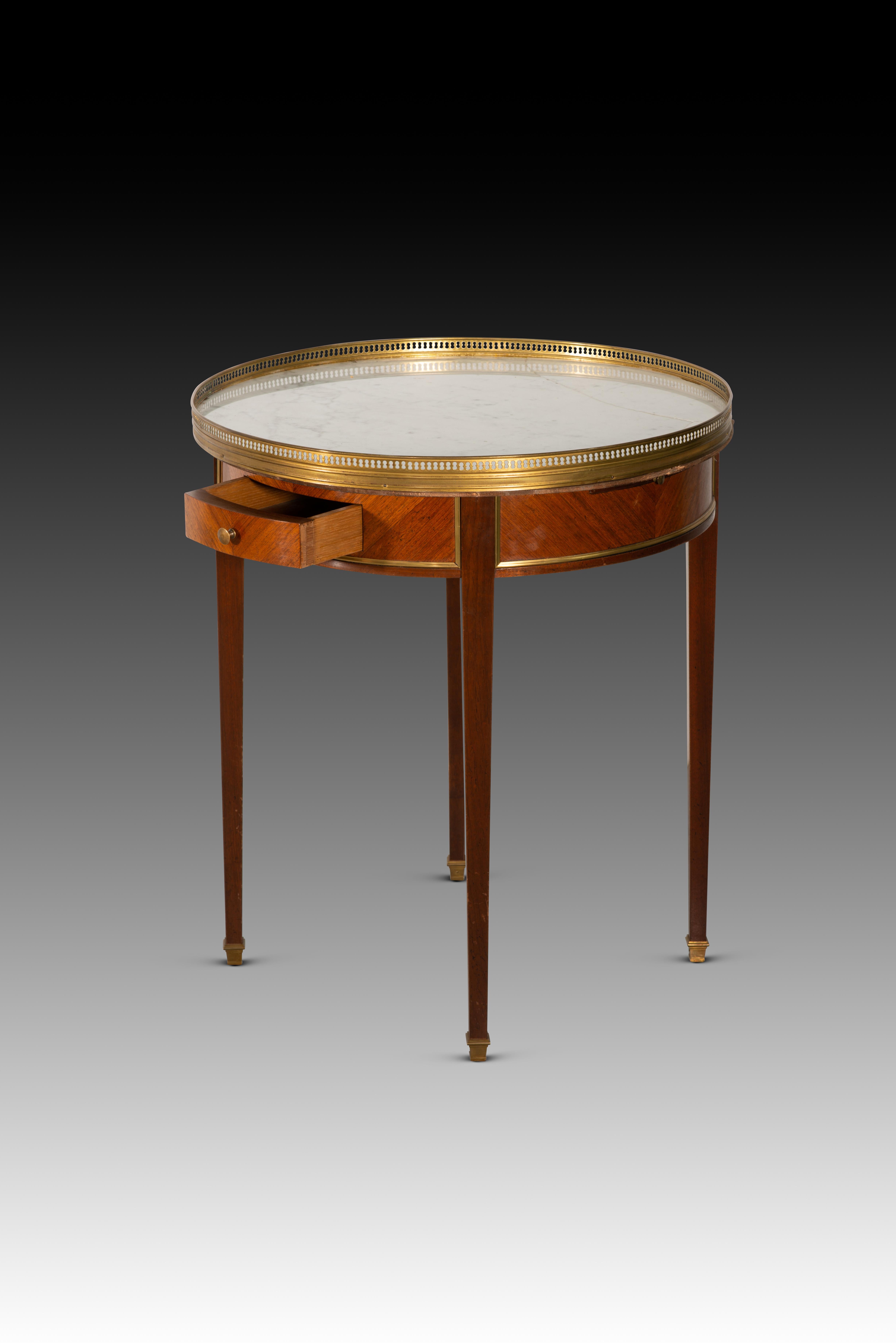 Autre Table d'appoint. Wood, marbre, bronze. XIXème siècle. en vente