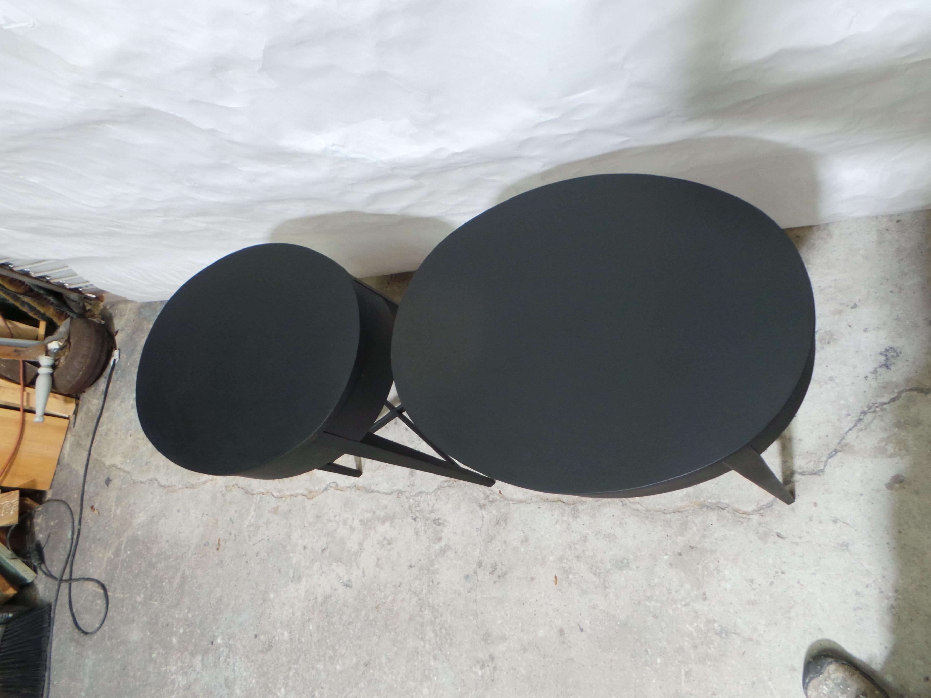 Suédois Tables d'appoint style gustavien 2 en vente
