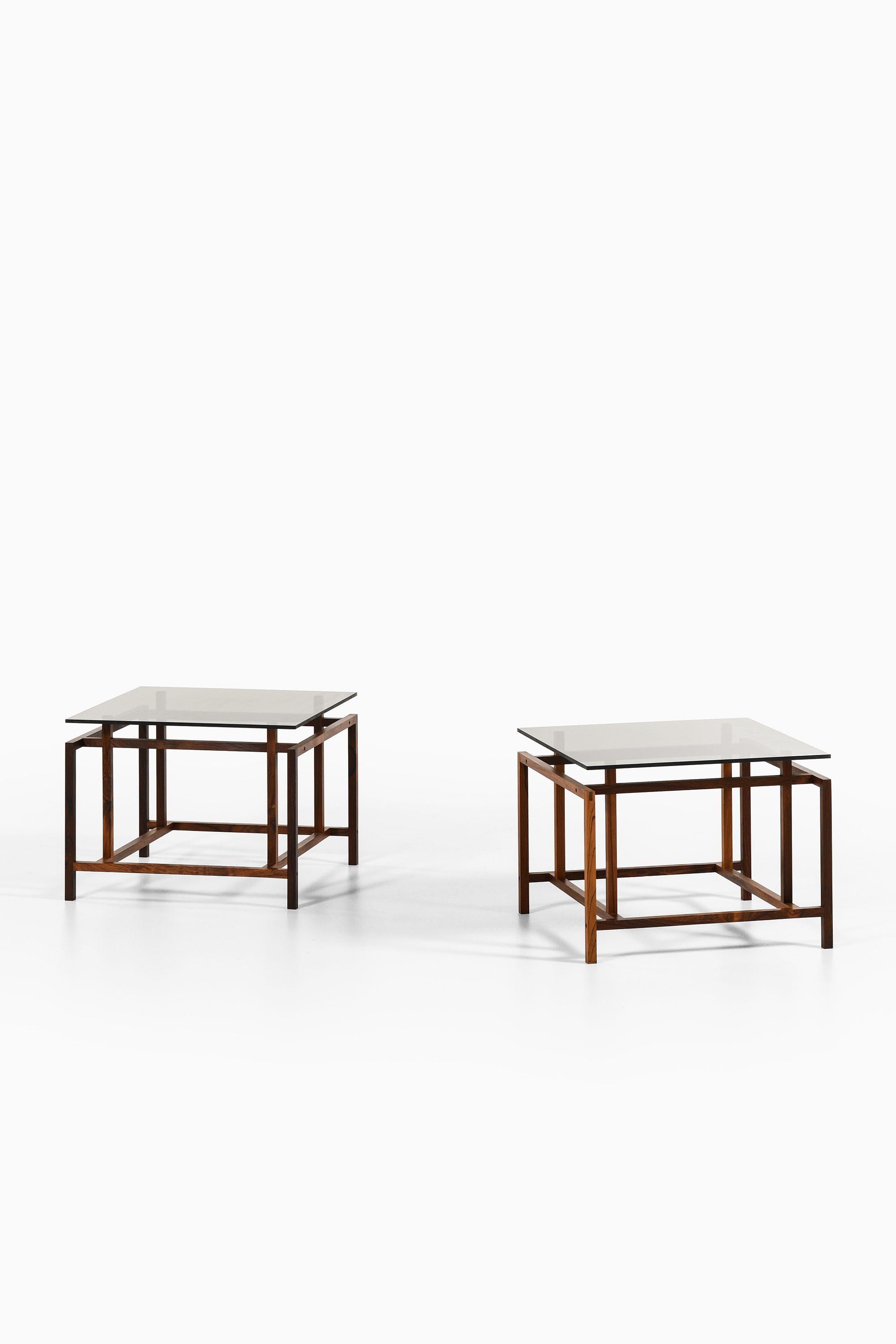 Mid-Century Modern Tables d'appoint en palissandre et verre par Henning Nørgaard, années 1960 en vente