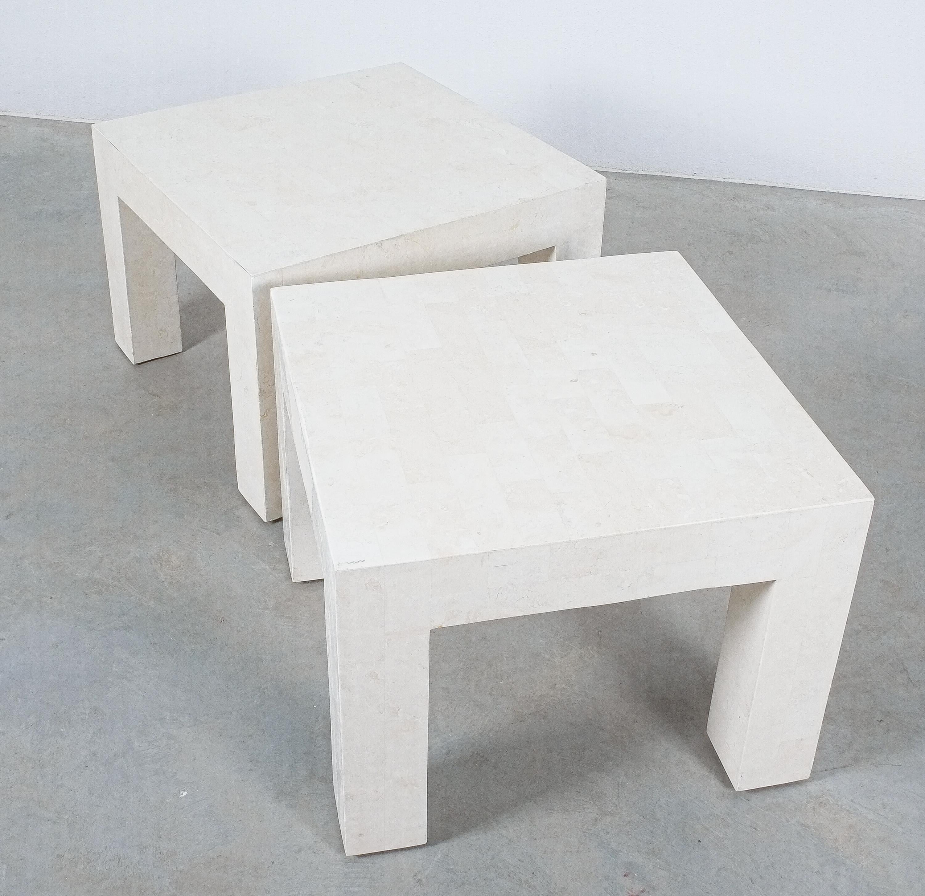Mid-Century Modern Tables d'appoint carreaux de marbre blanc, France, vers 1970 en vente