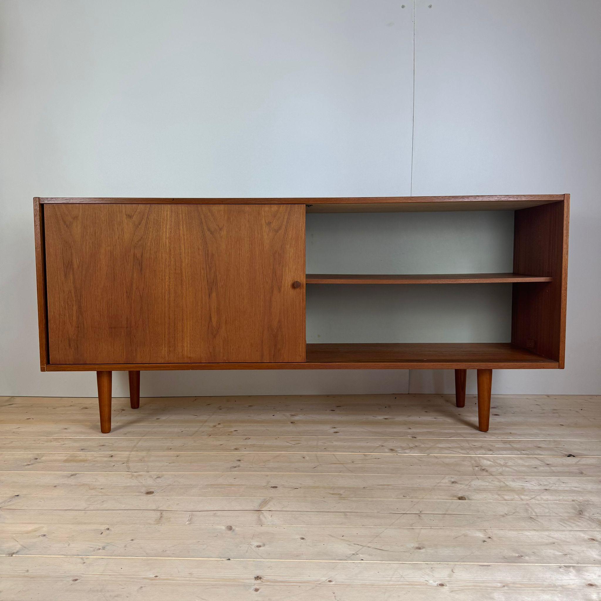 Mid-Century Modern Sidebaord vintage in teak, Denmark 1960 en vente