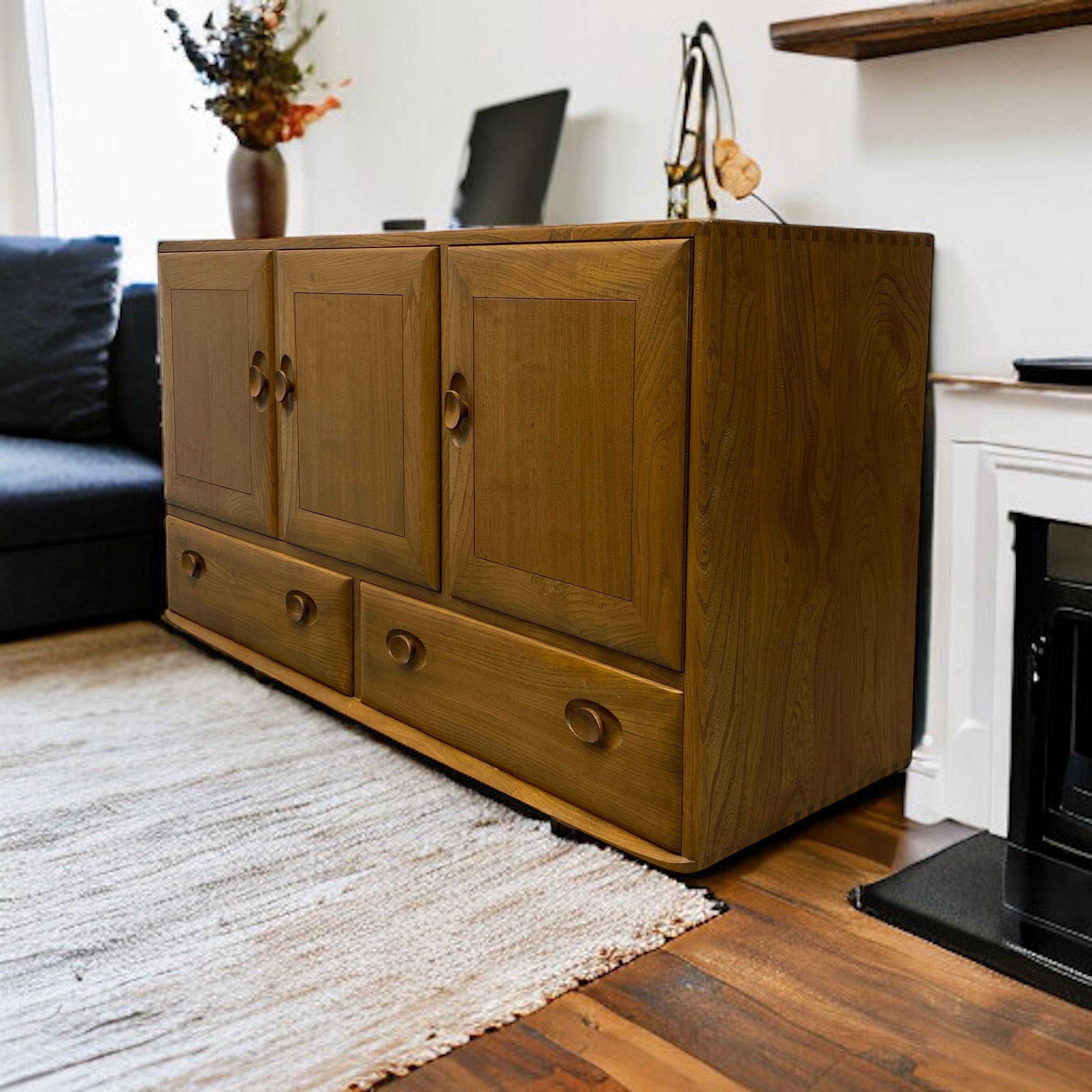Sideboard 1970s Ercol Windsor Model 468 5