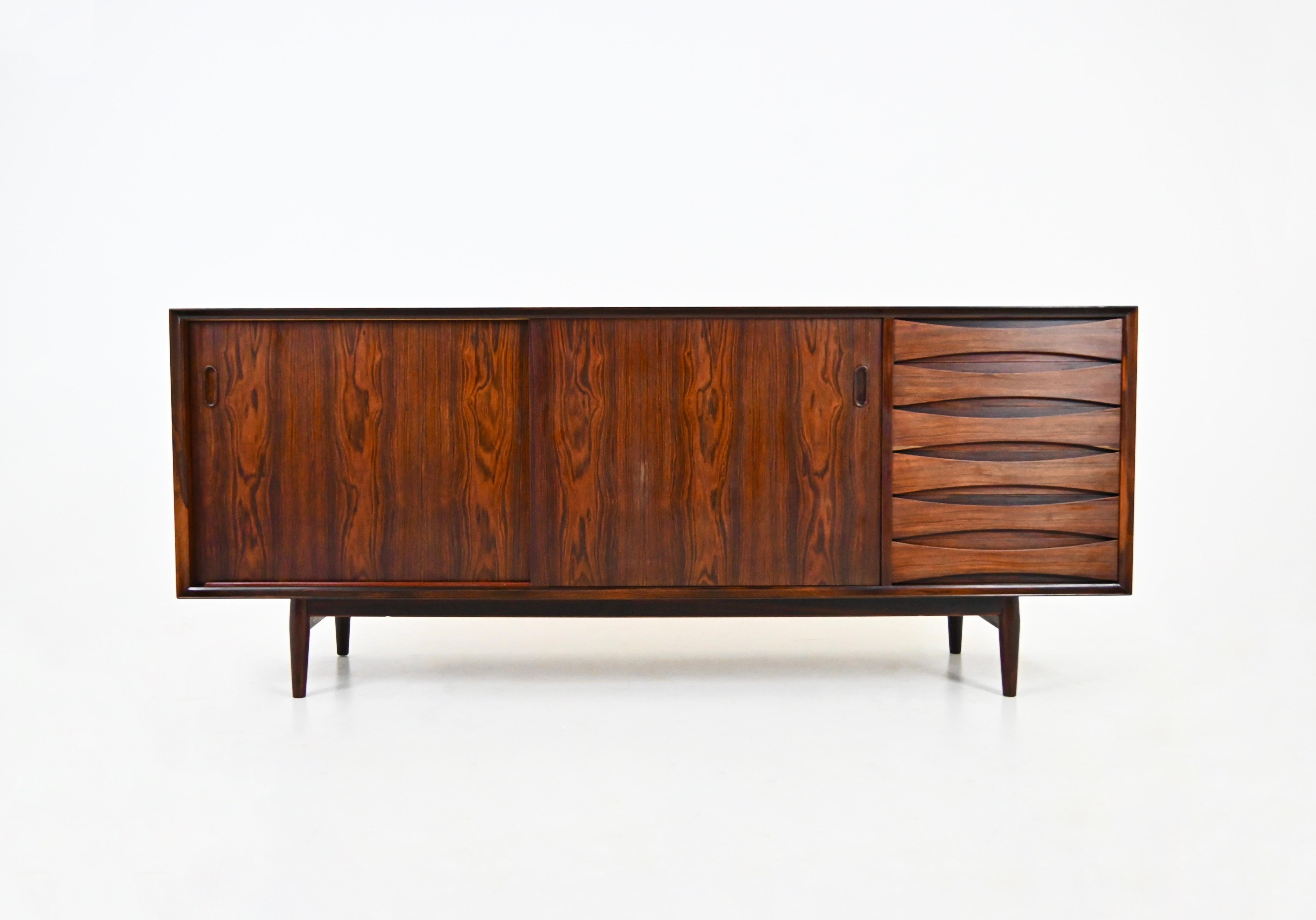 Sideboard OS29 by Arne Vodder for Sibast, 1960s In Good Condition In bruxelles, BE