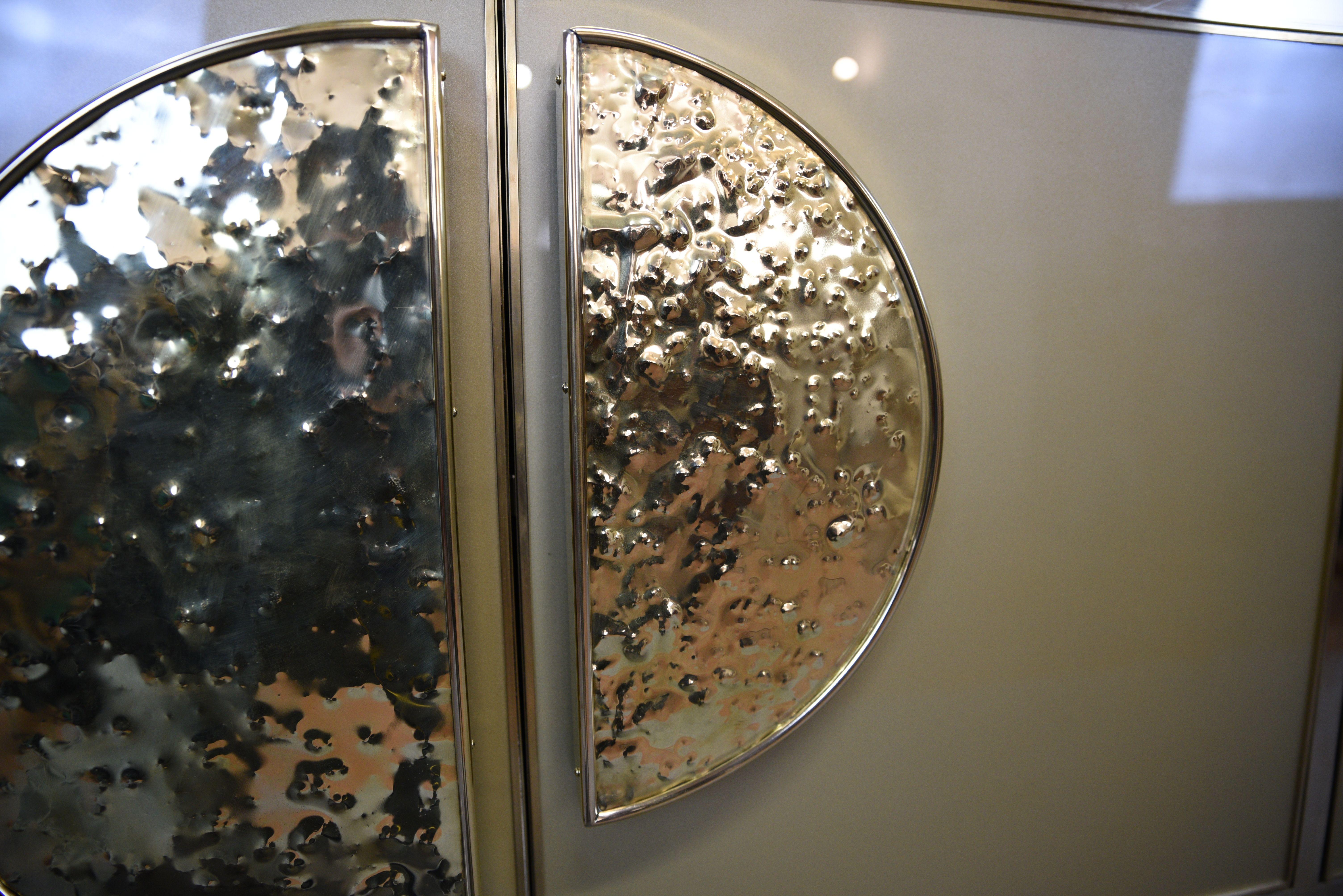 sideboard 4 Türen vollständig von Hand gefertigt Goldglas und Messing justfurnituress im Angebot 9